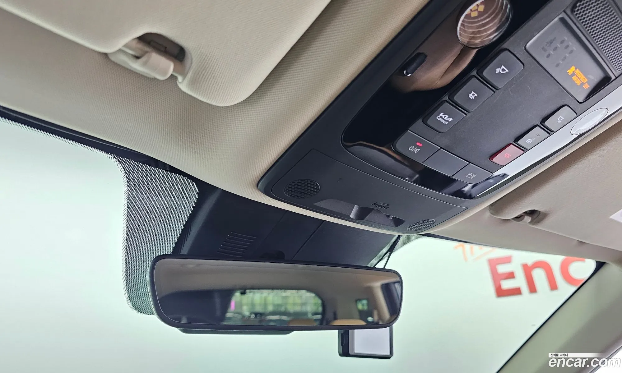 Kia Carnival 2022 — 17