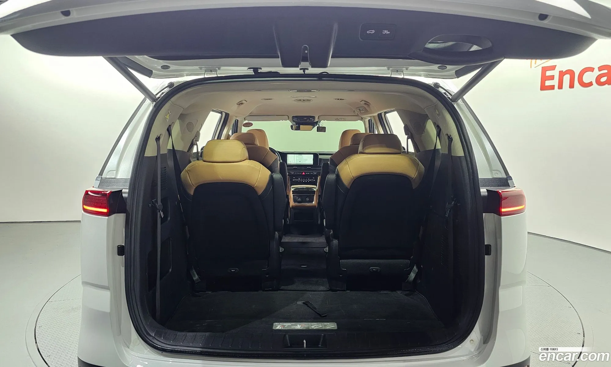 Kia Carnival 2022 — 13