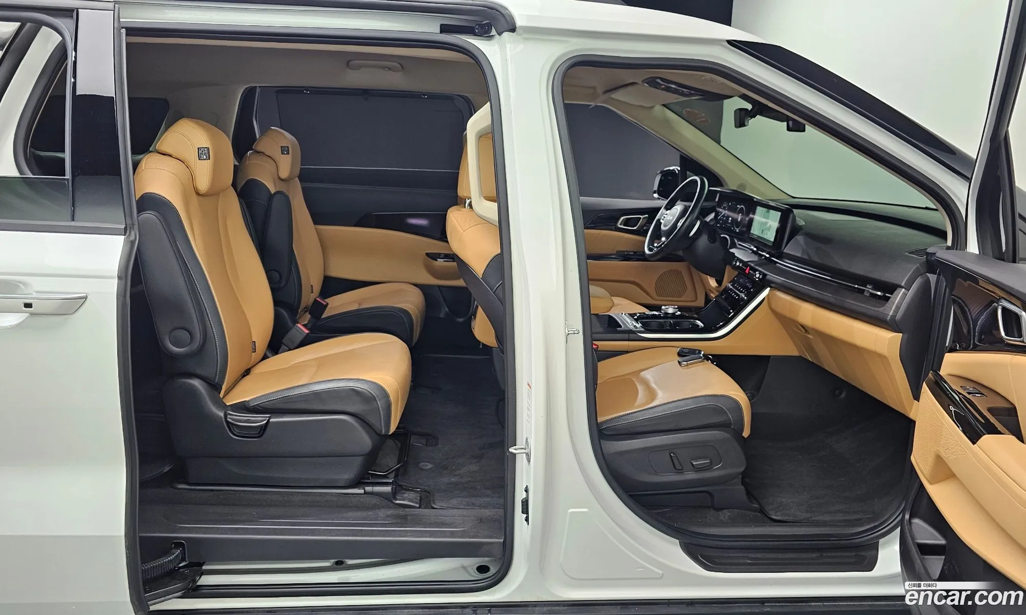 Kia Carnival 2022 — 2
