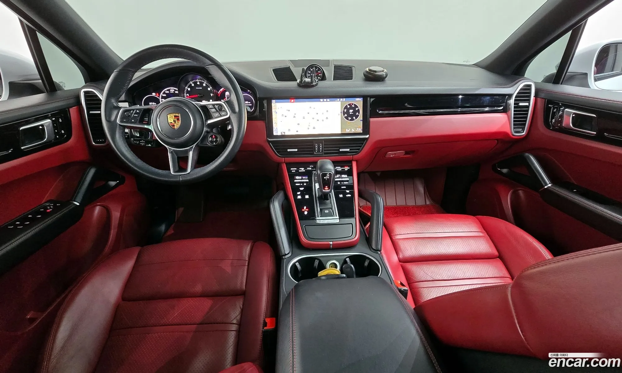 Porsche Cayenne 2021 — 12