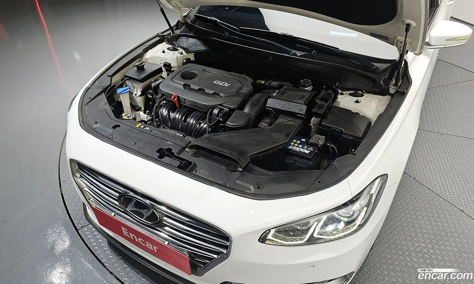 Hyundai Grandeur IG 2017 — 28