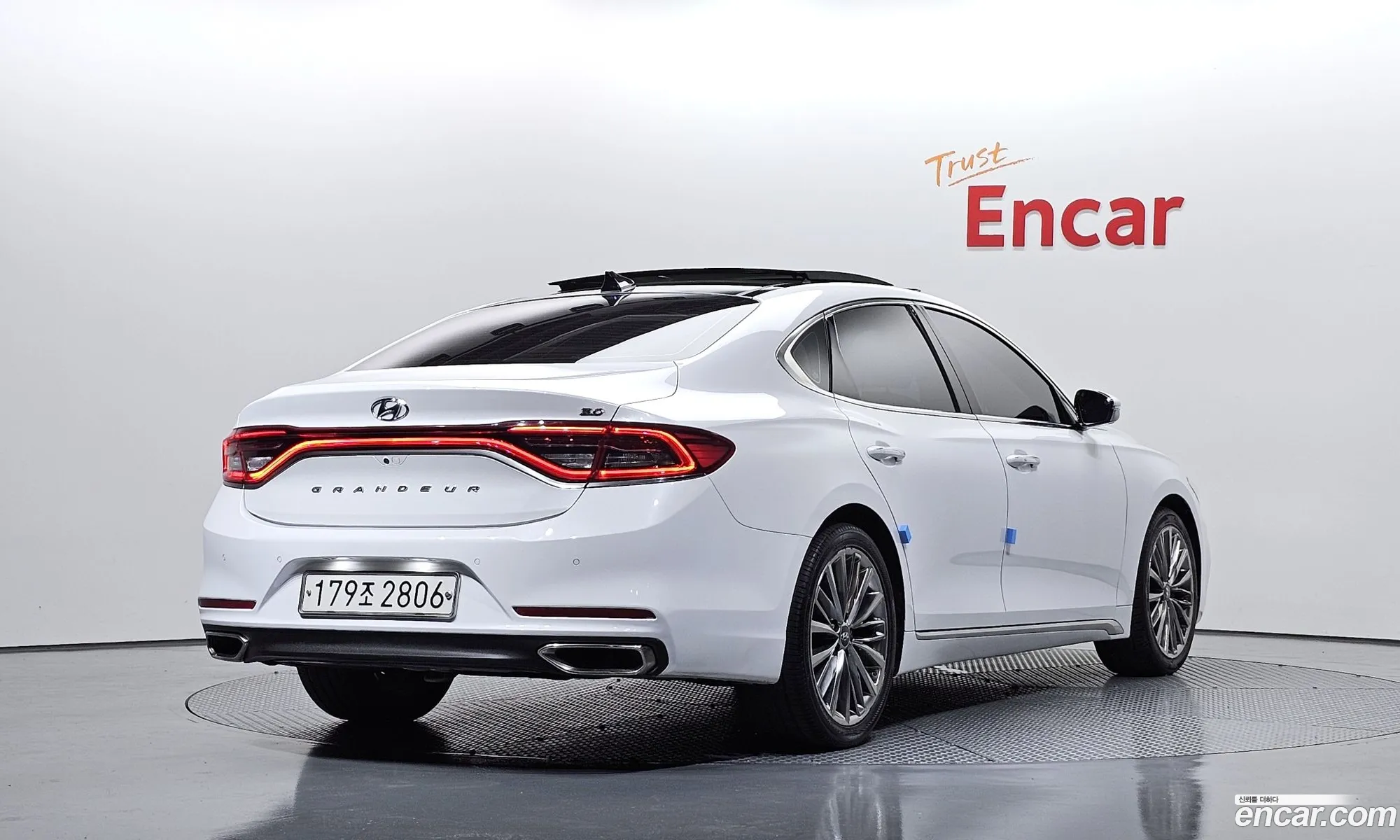 Hyundai Grandeur IG 2017 — 21
