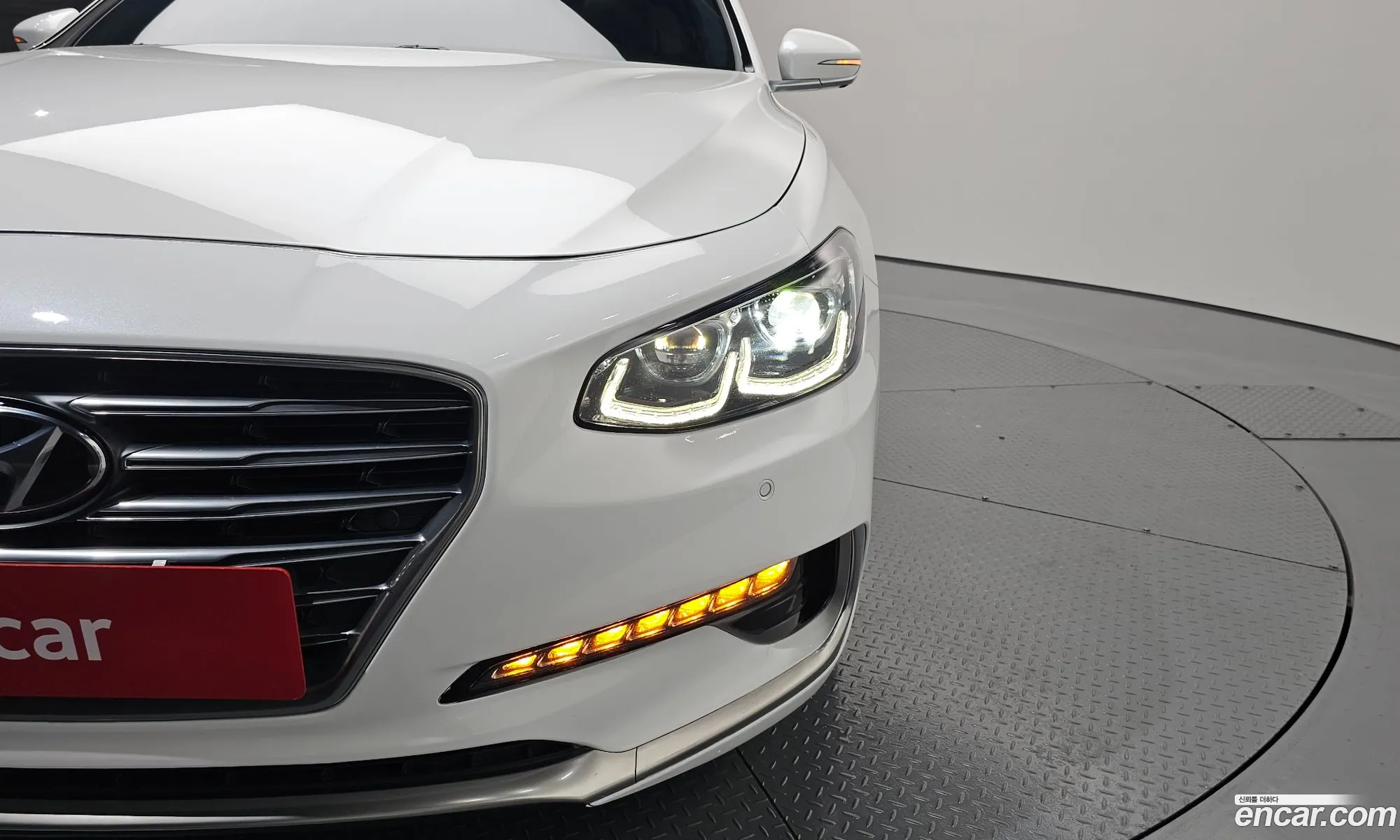 Hyundai Grandeur IG 2017 — 27
