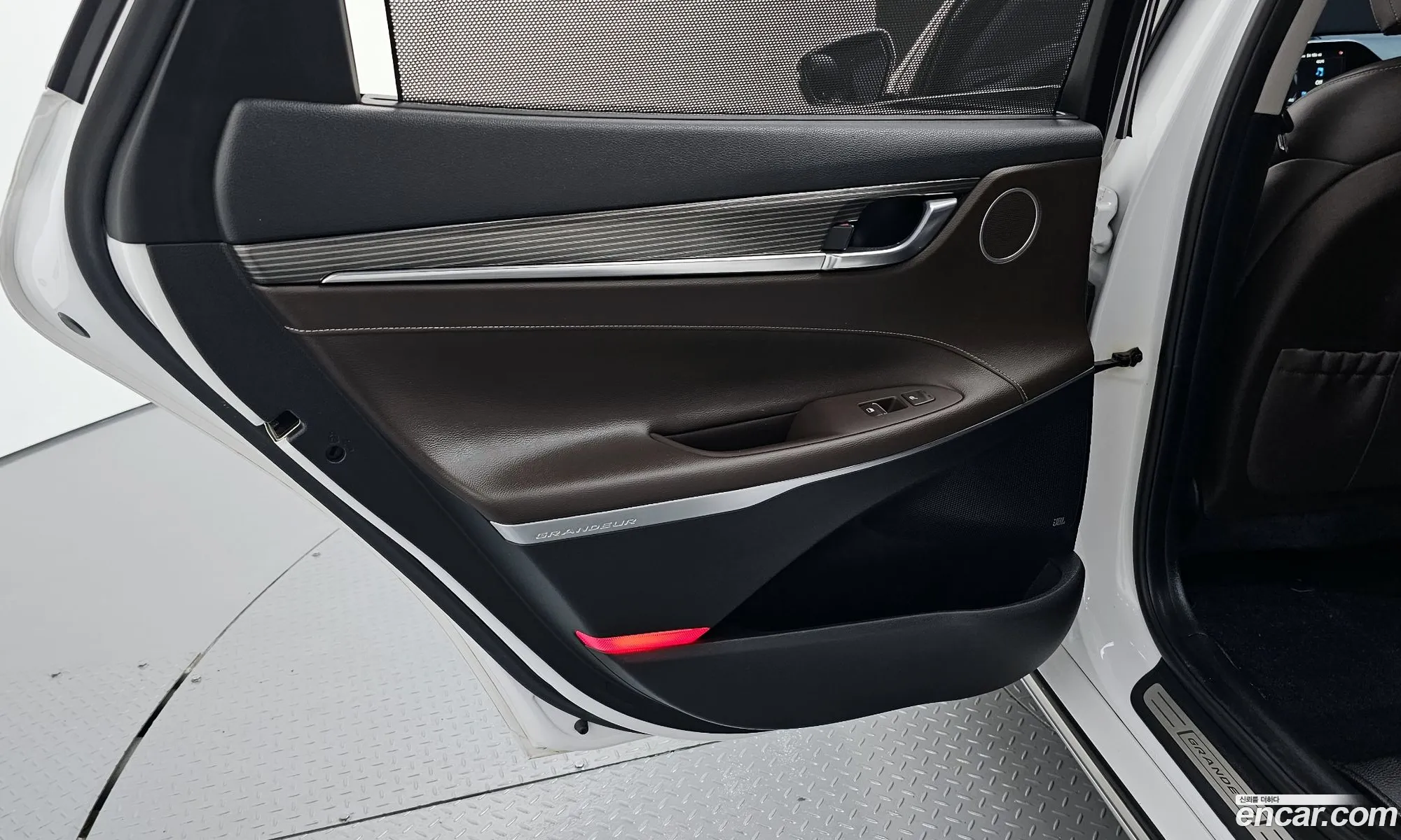 Hyundai Grandeur IG 2017 — 15