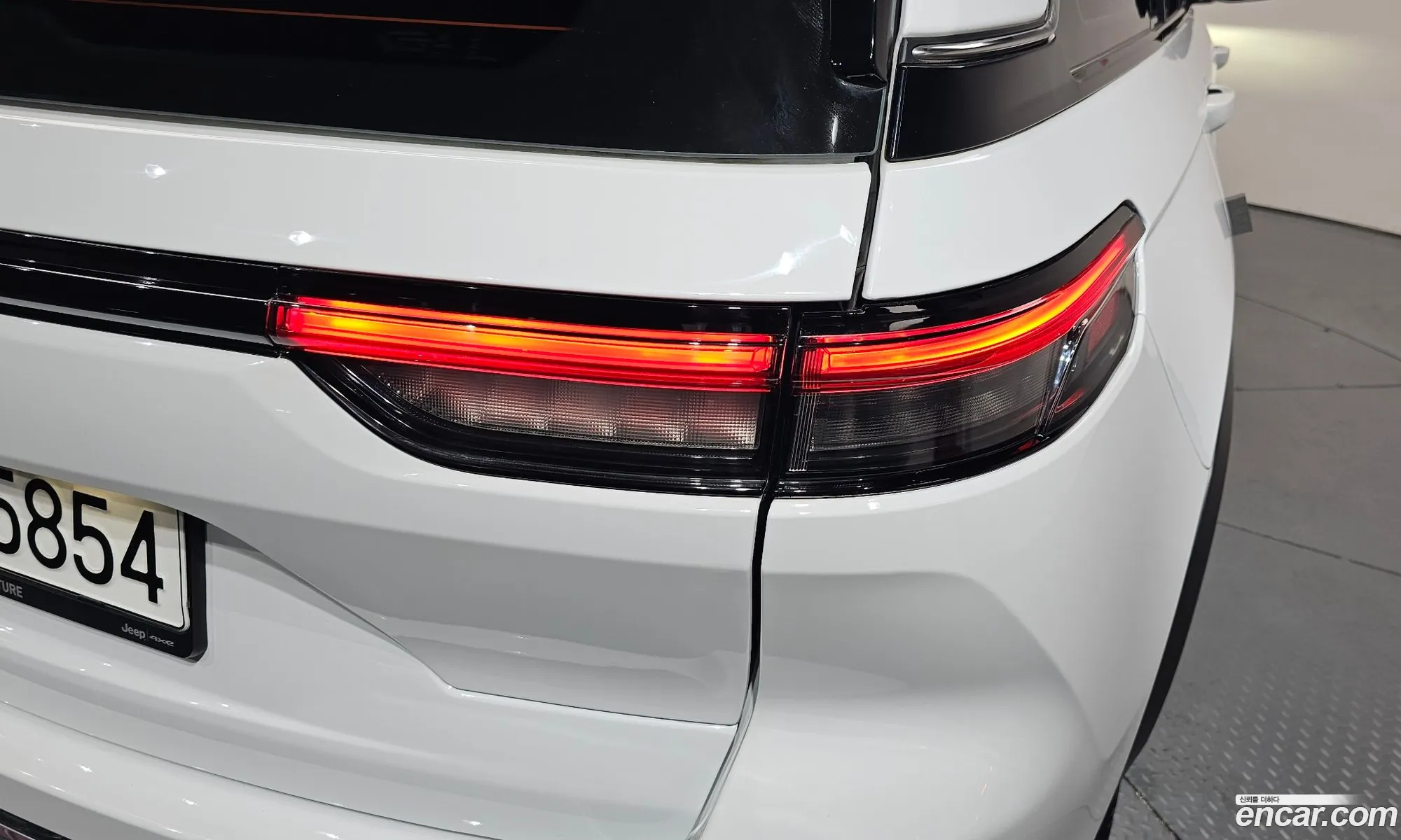 Jeep Grand Cherokee 2023 — 8