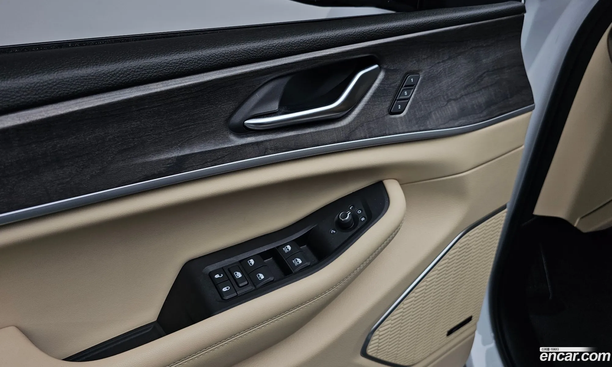 Jeep Grand Cherokee 2023 — 36