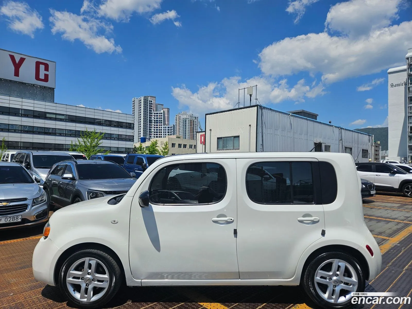 Nissan Cube 2013 — 10