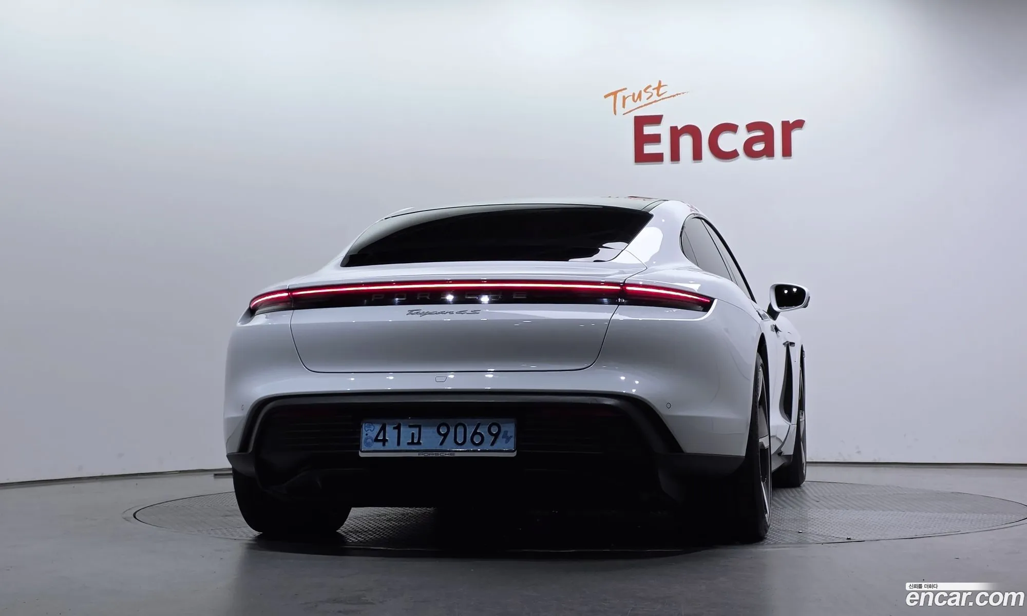 Porsche Taycan 2021 WP0AB2Y15MSA43706 — 3