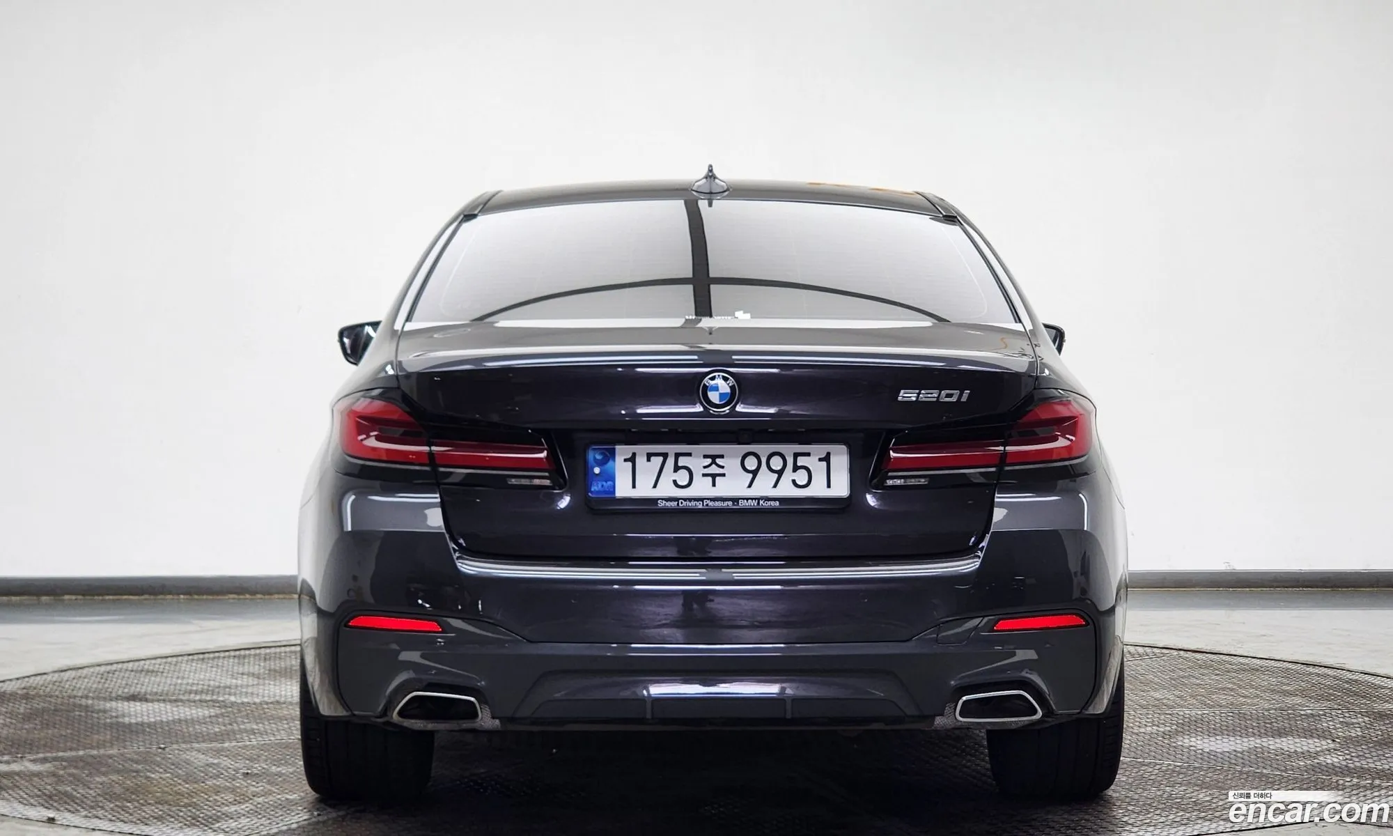 BMW 5 Series 2023 — 11
