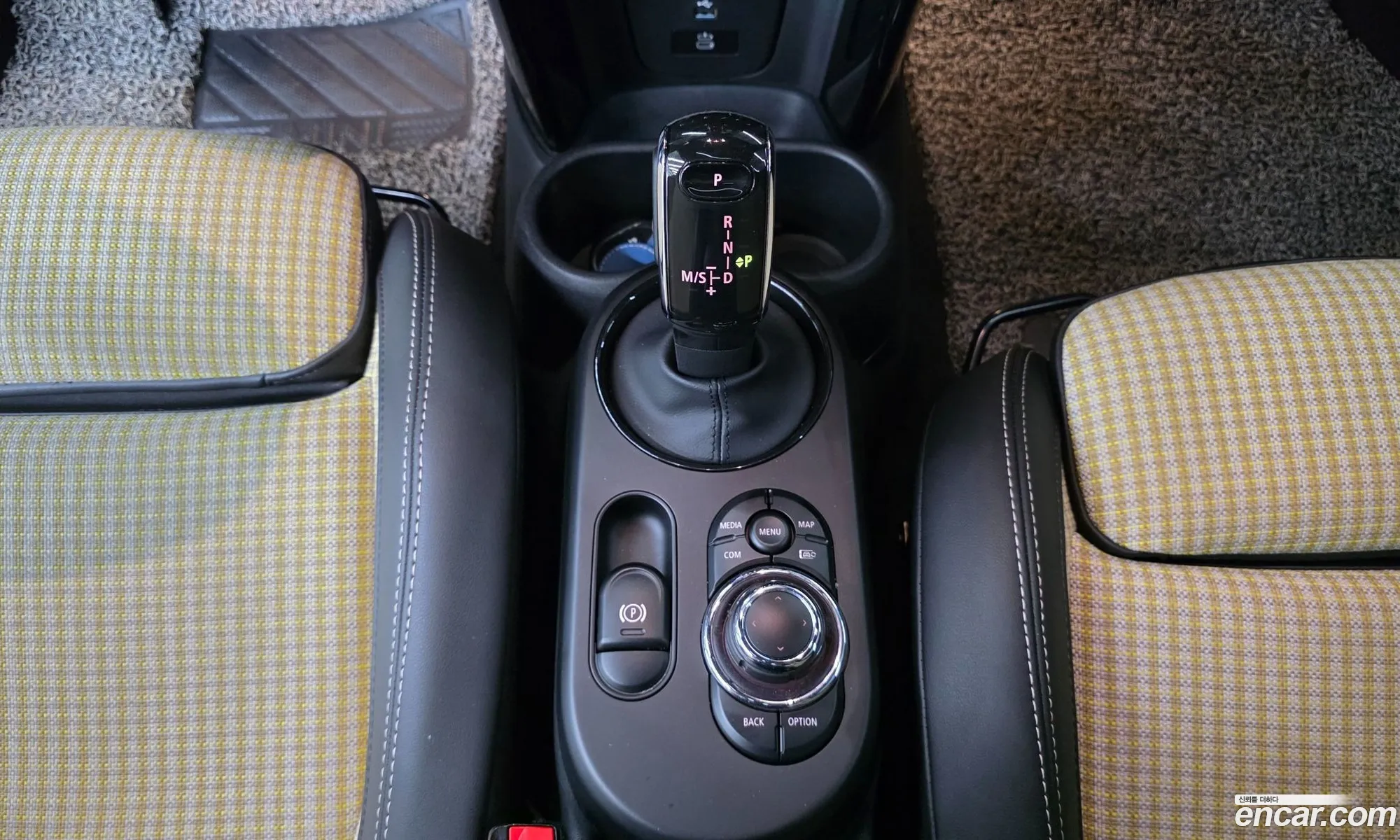 Mini Cooper S 2022 — 11