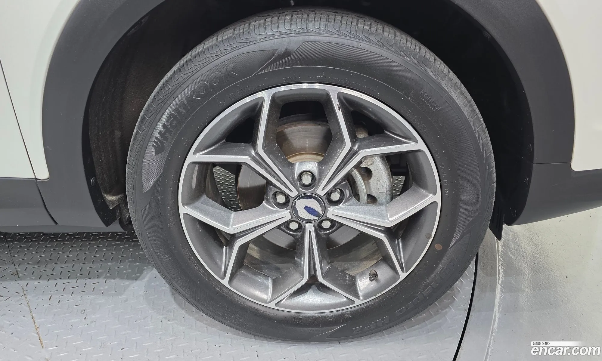 KG Mobility (SsangYong) Beautiful Korando 2019 — 28