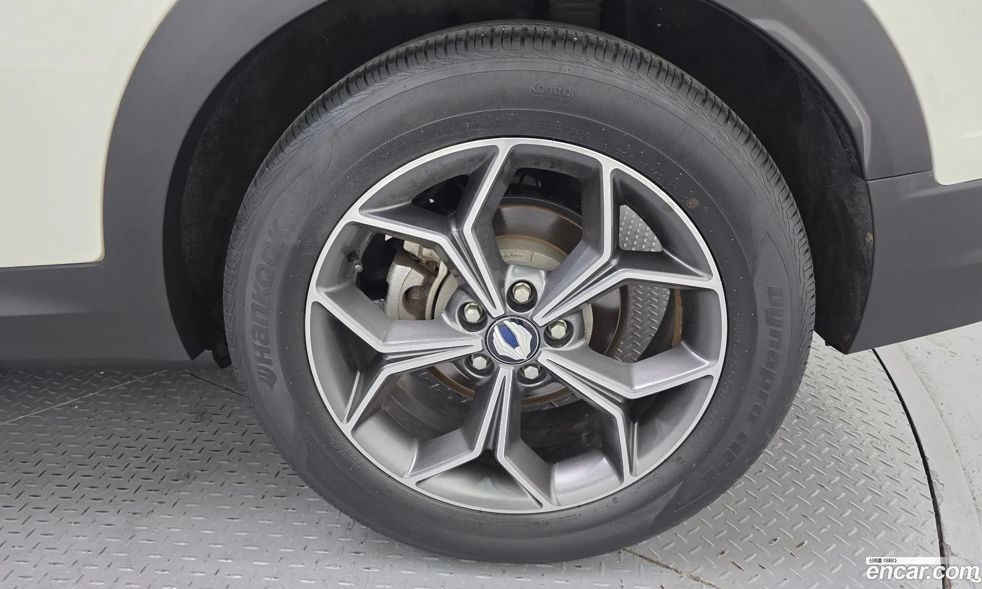 KG Mobility (SsangYong) Beautiful Korando 2019 — 9