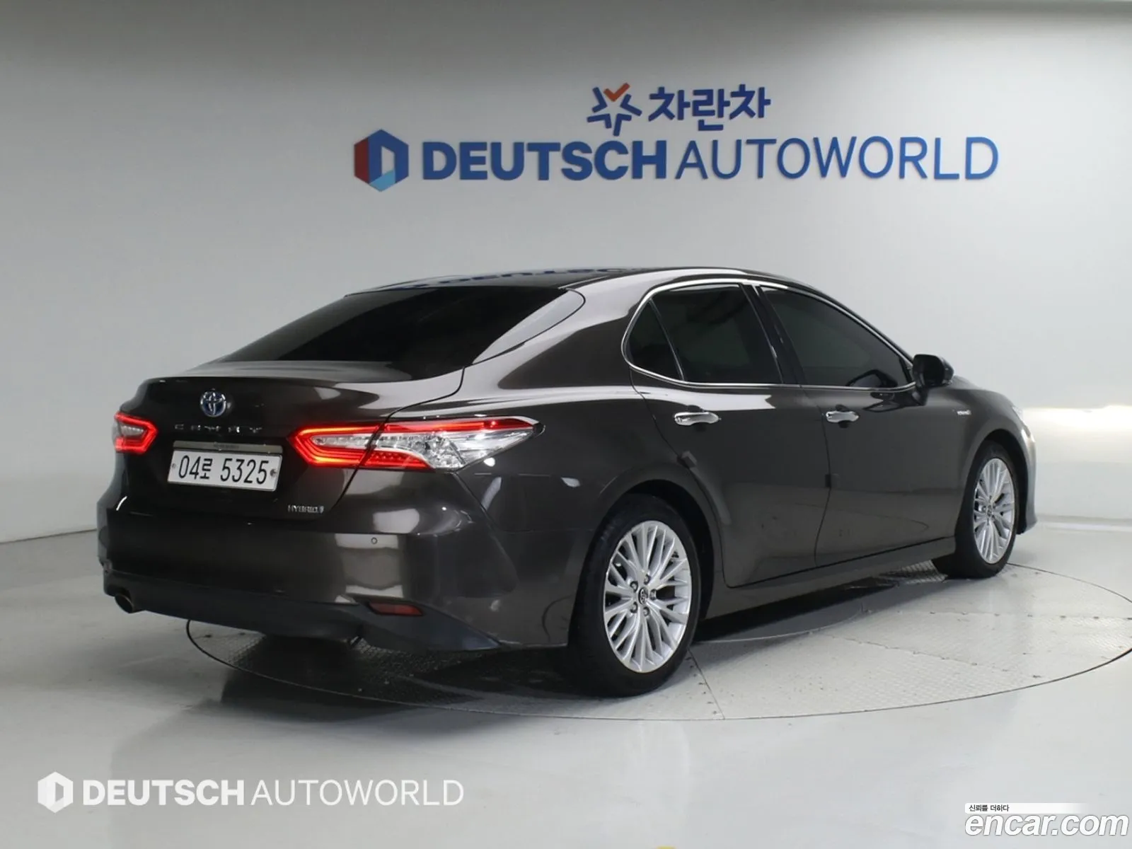 Toyota Camry 2018 — 7