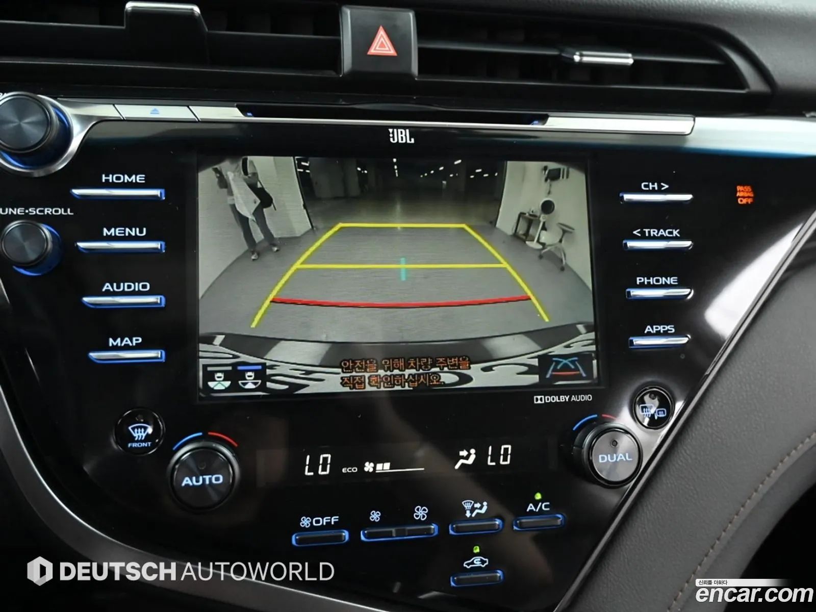 Toyota Camry 2018 — 15