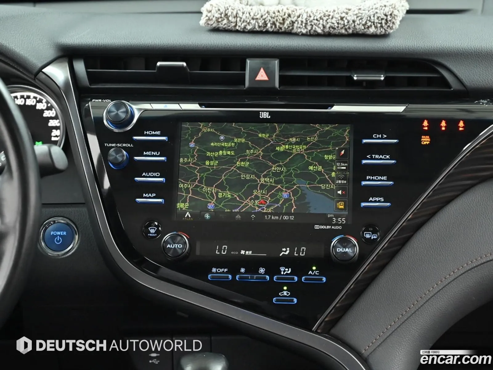 Toyota Camry 2018 — 8