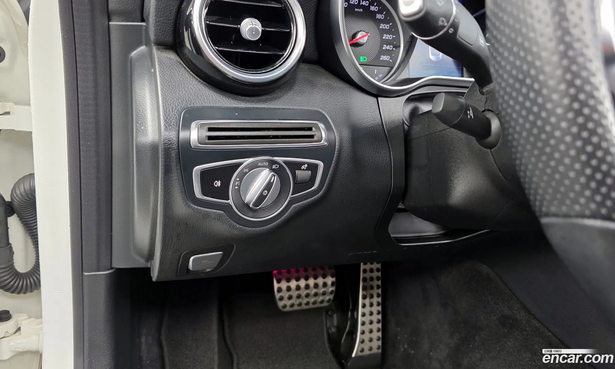 Mercedes-Benz C-Class W205 2019 — 29