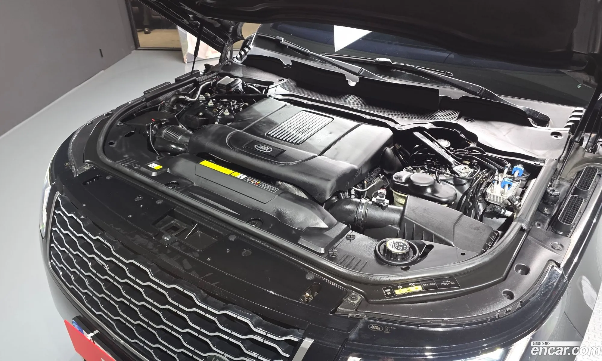 Land Rover Range Rover 2020 SALGA2BJ0LA570147 — 23