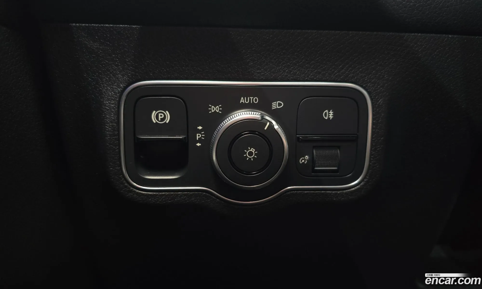 Mercedes-Benz EQB X243 2023 — 14