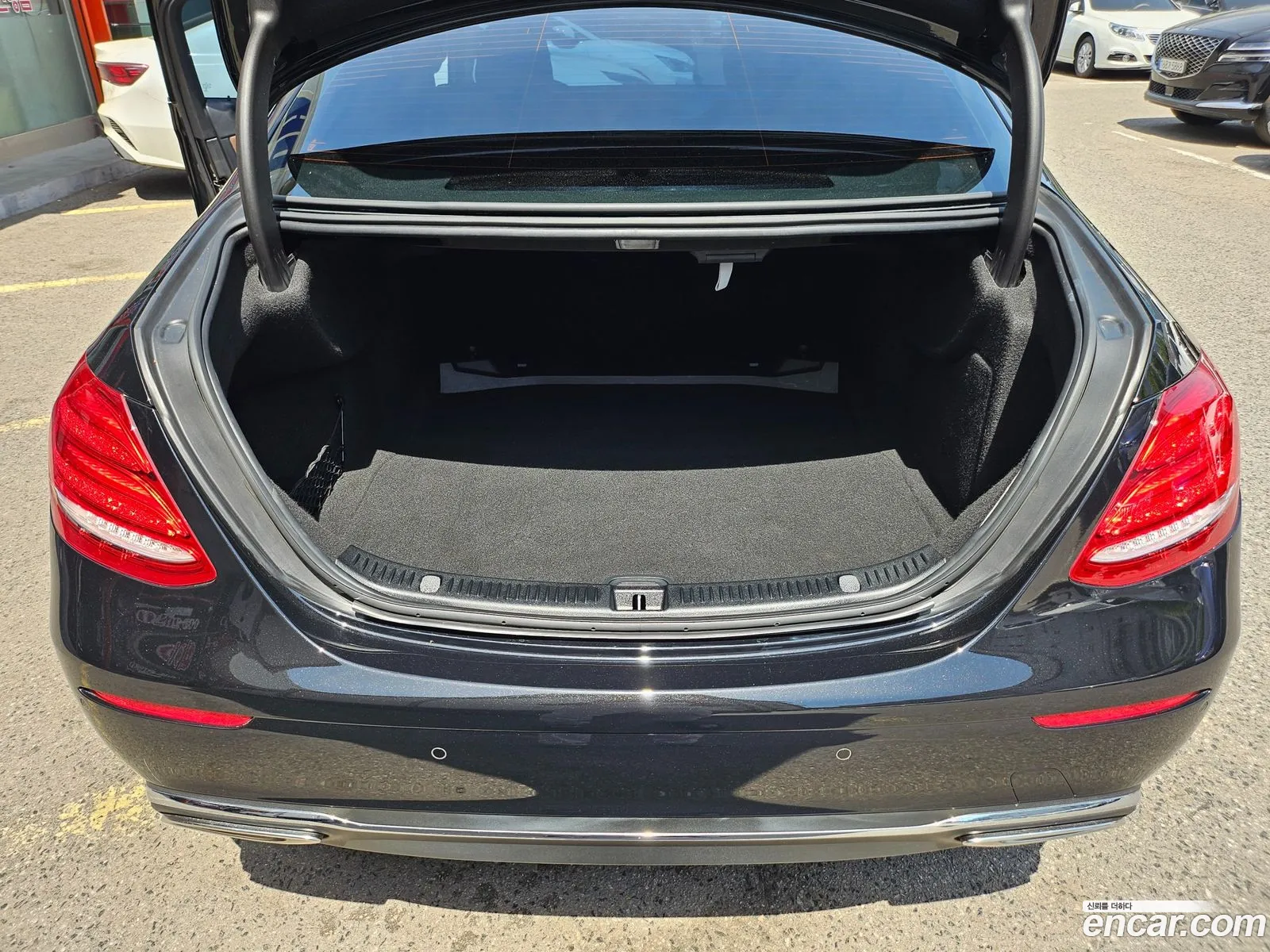 Mercedes-Benz E-Class W213 2018 — 15