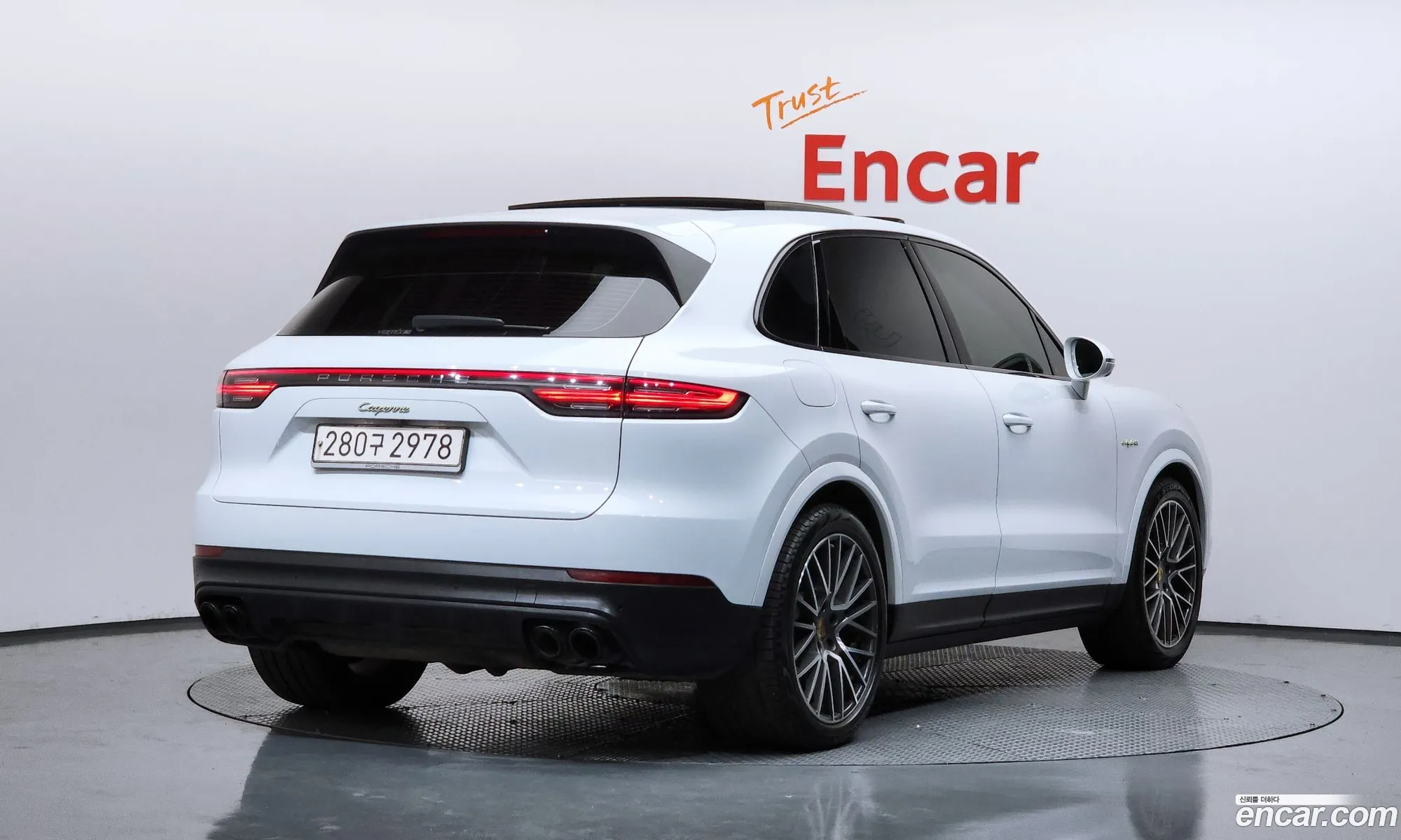 Porsche Cayenne 2020 — 16