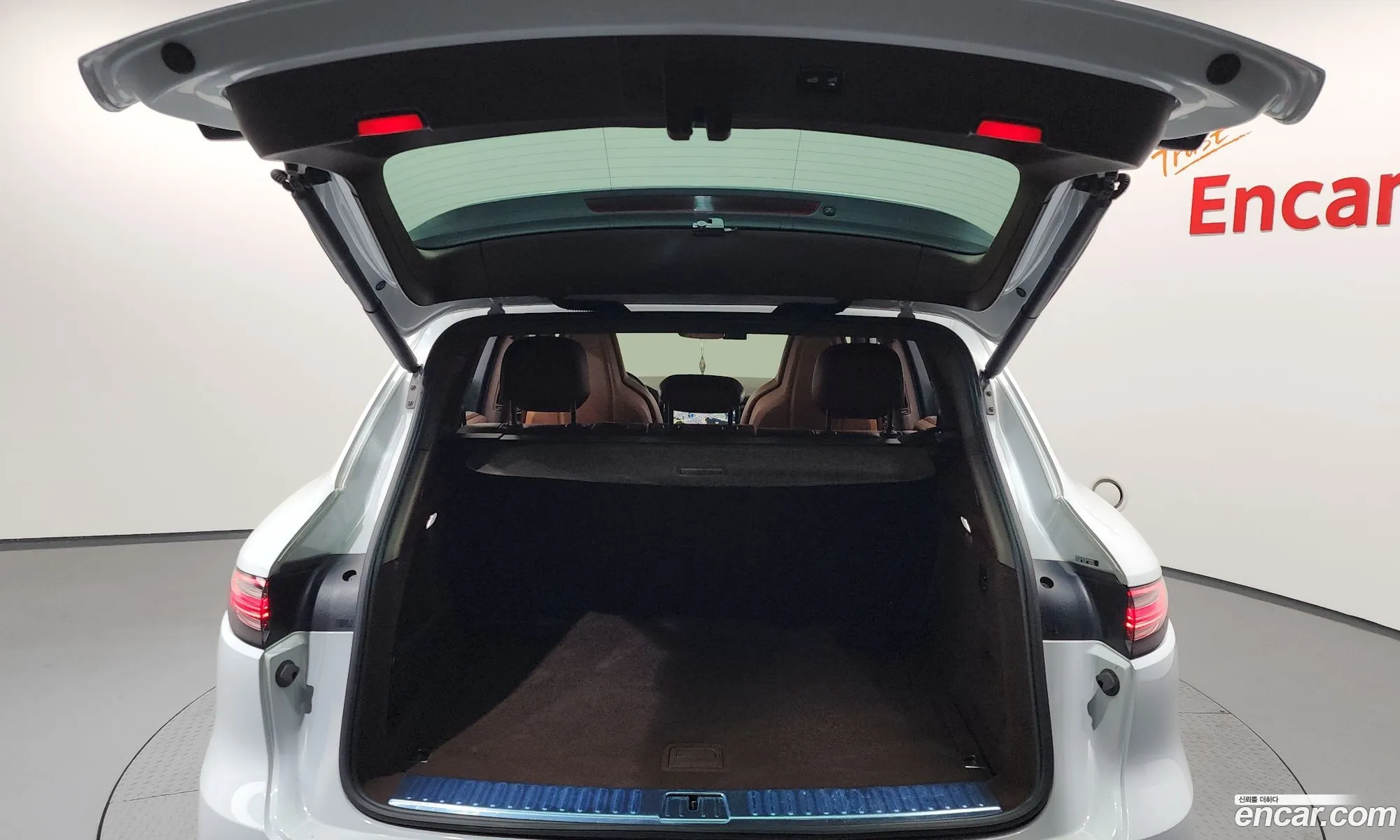 Porsche Cayenne 2020 — 21