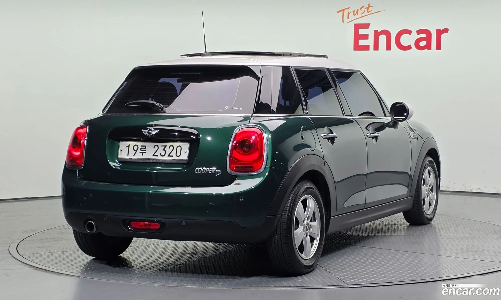 Mini Cooper D 2017 — 12