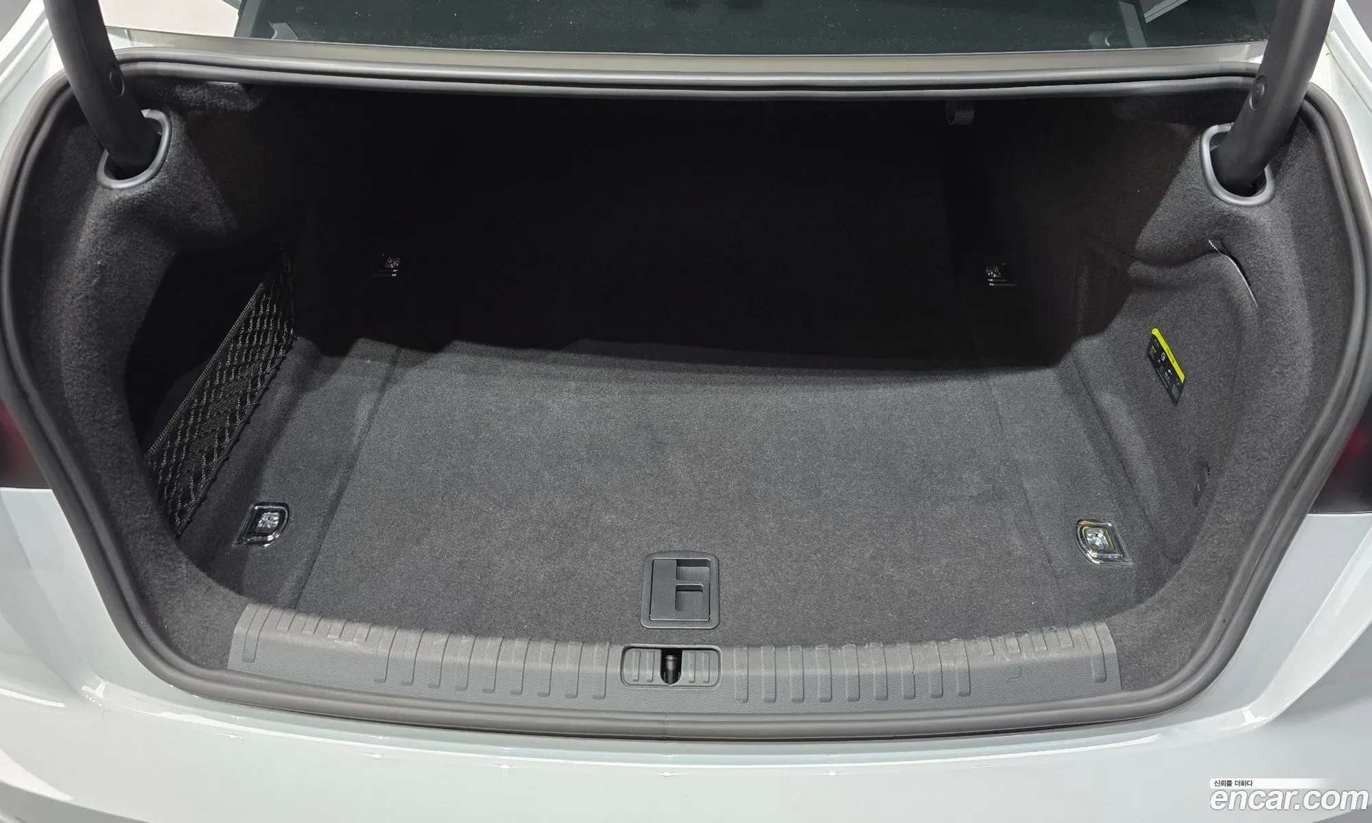 Audi A6 2021 WAUZZZF27MN004482 — 26