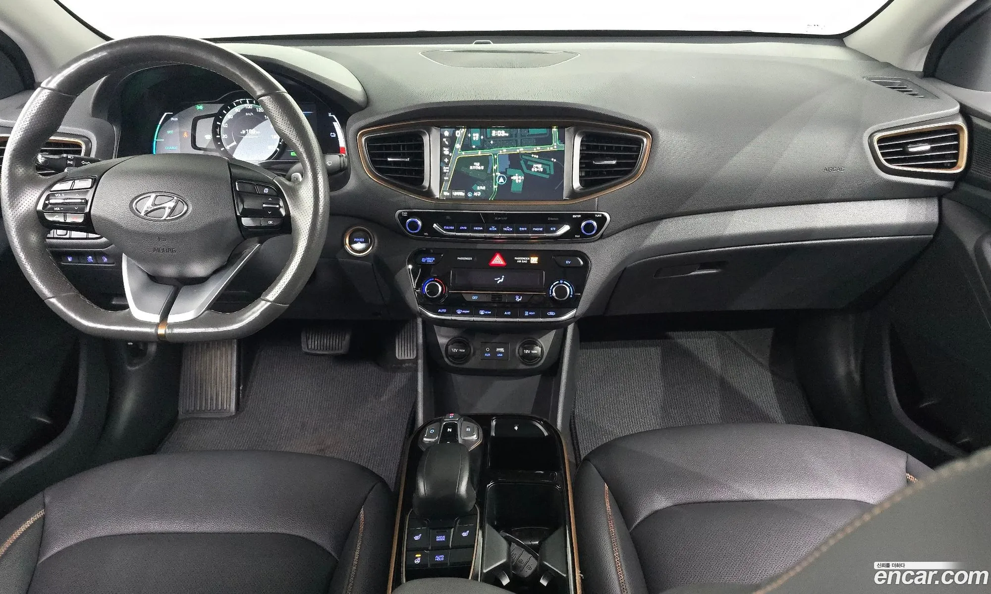 Hyundai Ioniq Electric 2018 — 24
