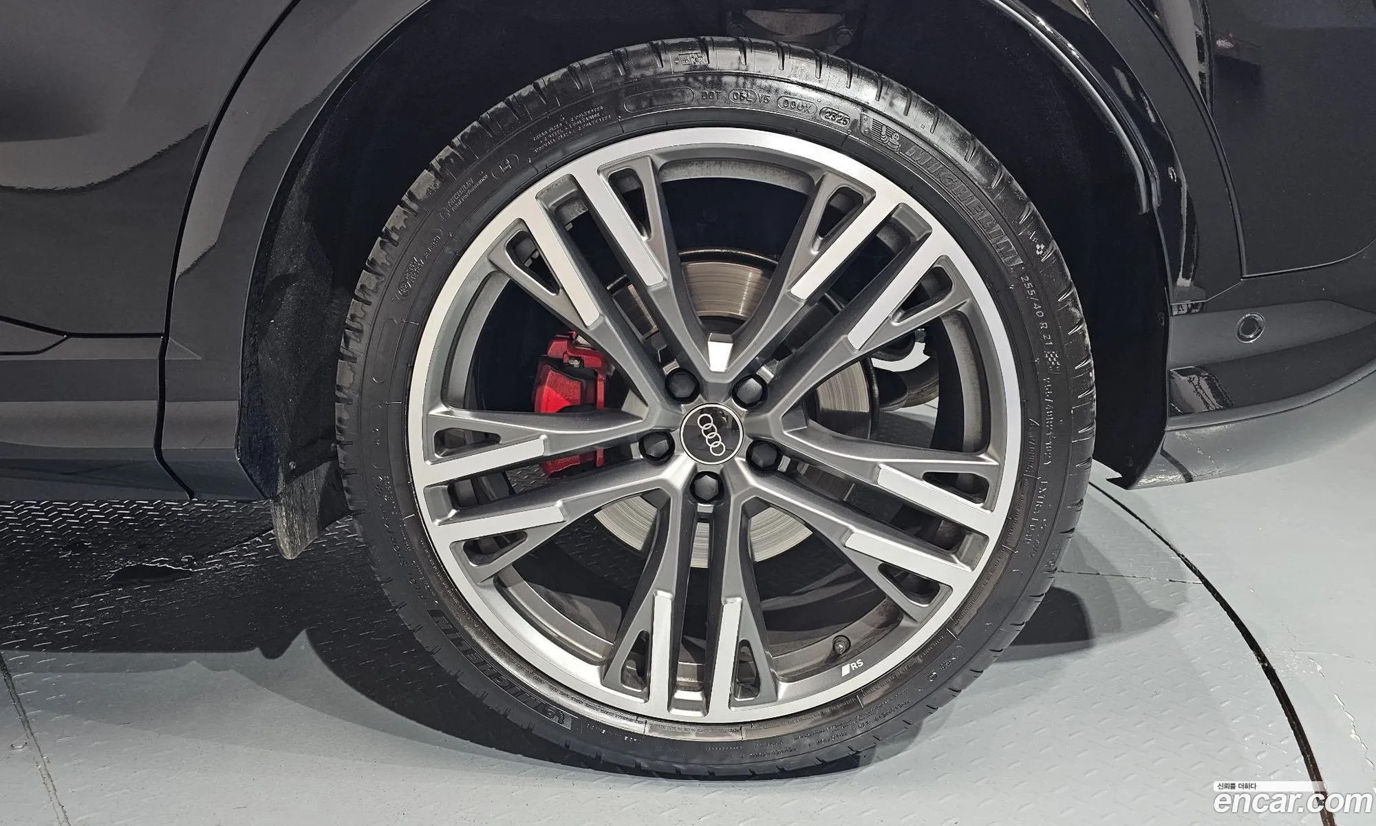 Audi Q5 2025 WAUZZZGUXS2072001 — 34