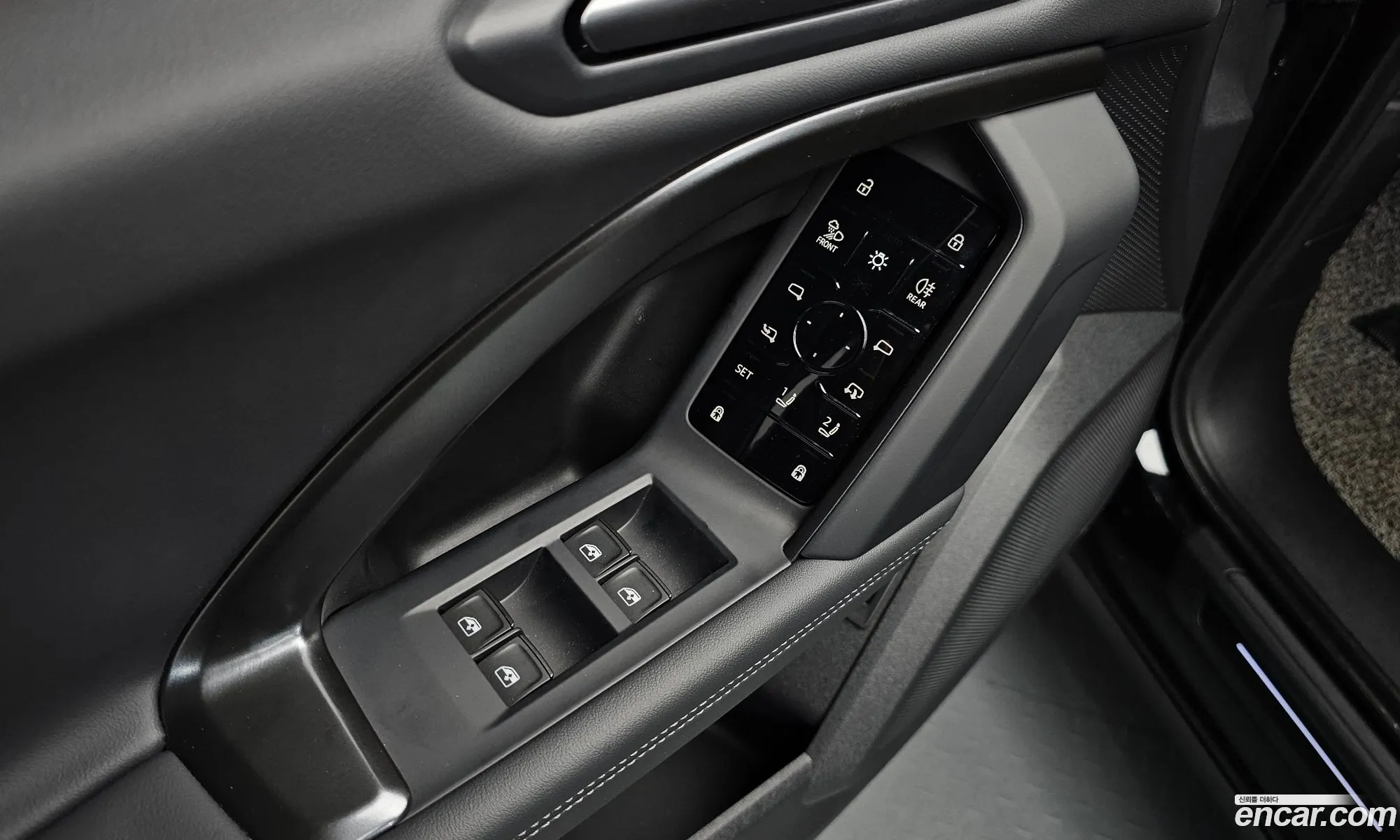 Audi Q5 2025 WAUZZZGUXS2072001 — 18