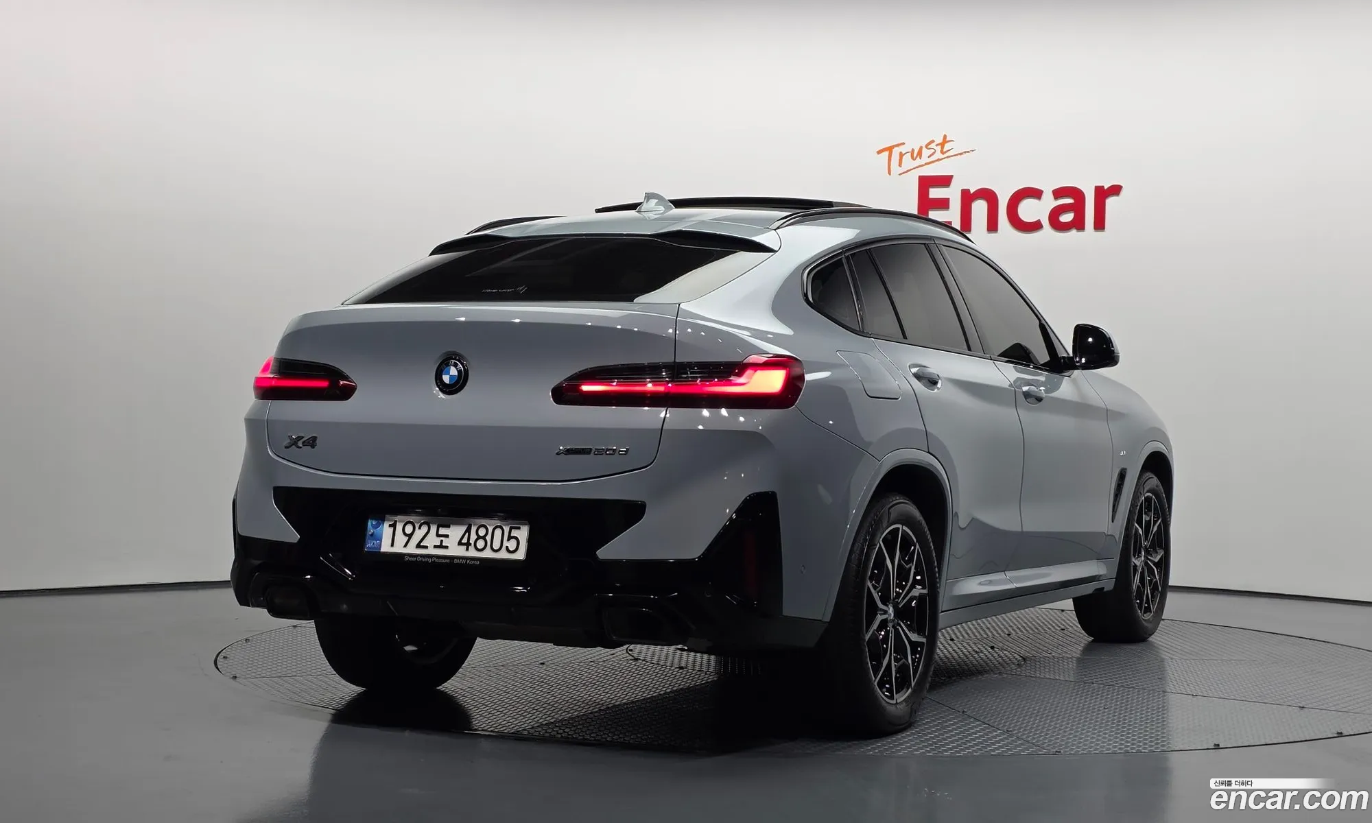 BMW X4 2023 — 32