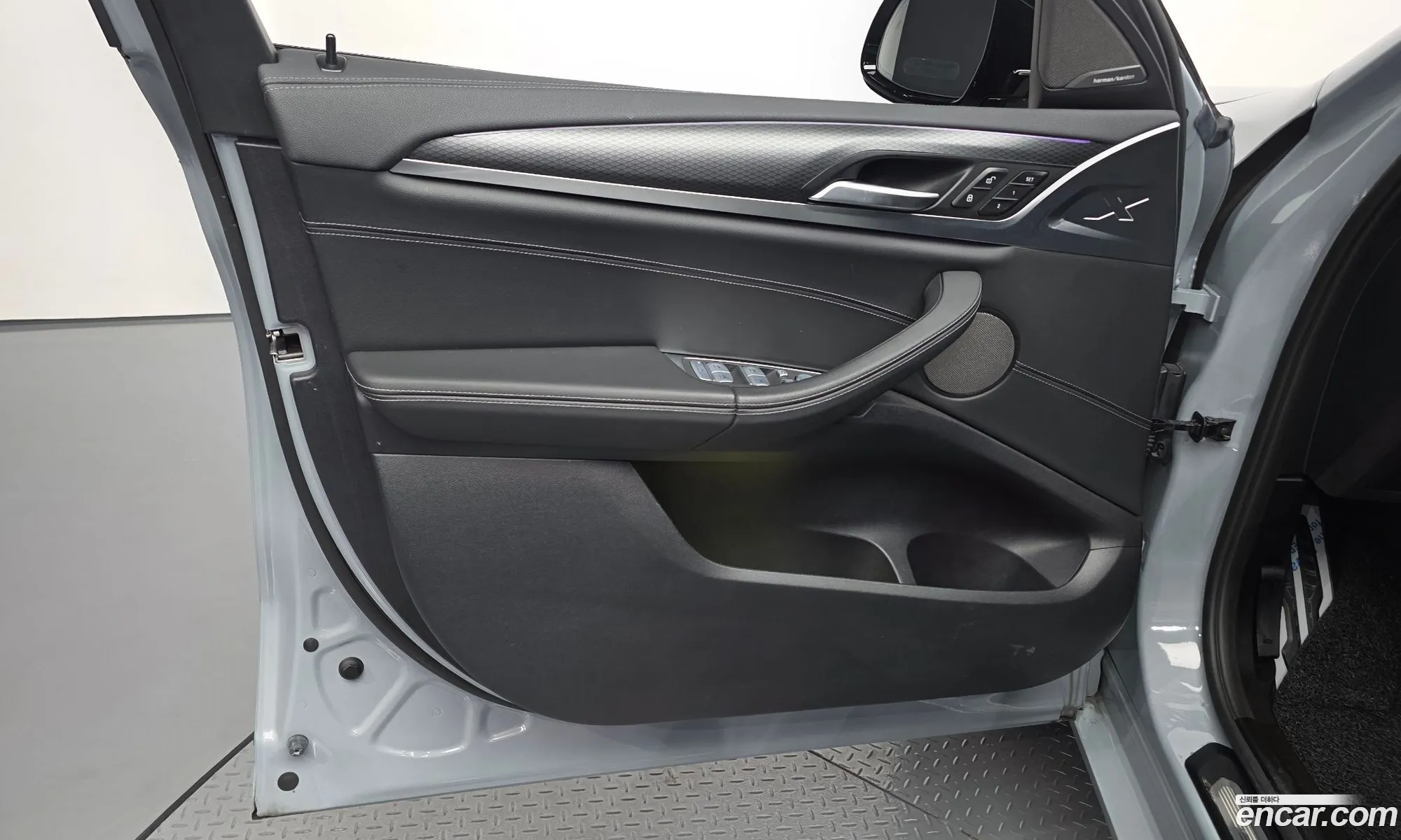 BMW X4 2023 — 17