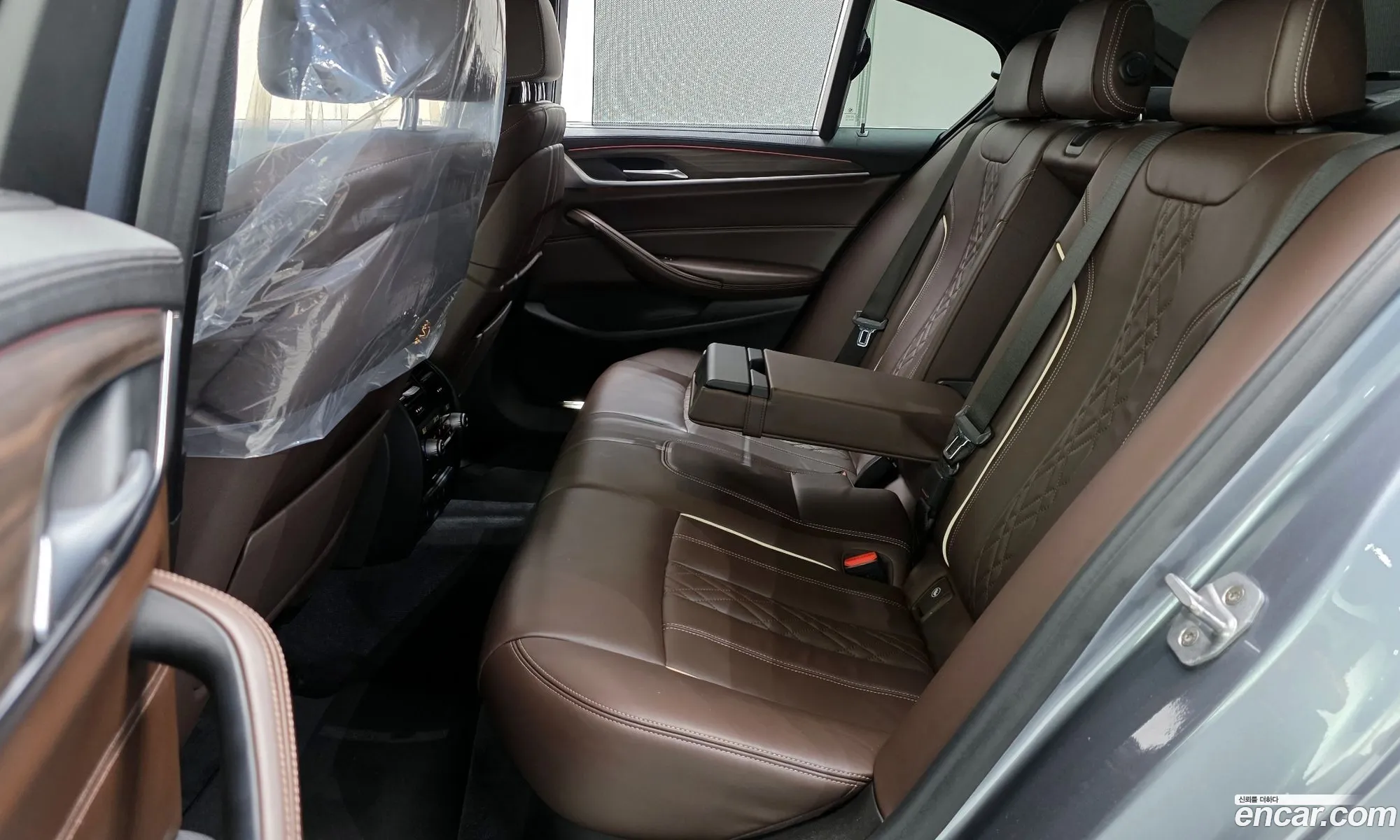 BMW 5 Series 2017 WBAJD3104JWC13704 — 31