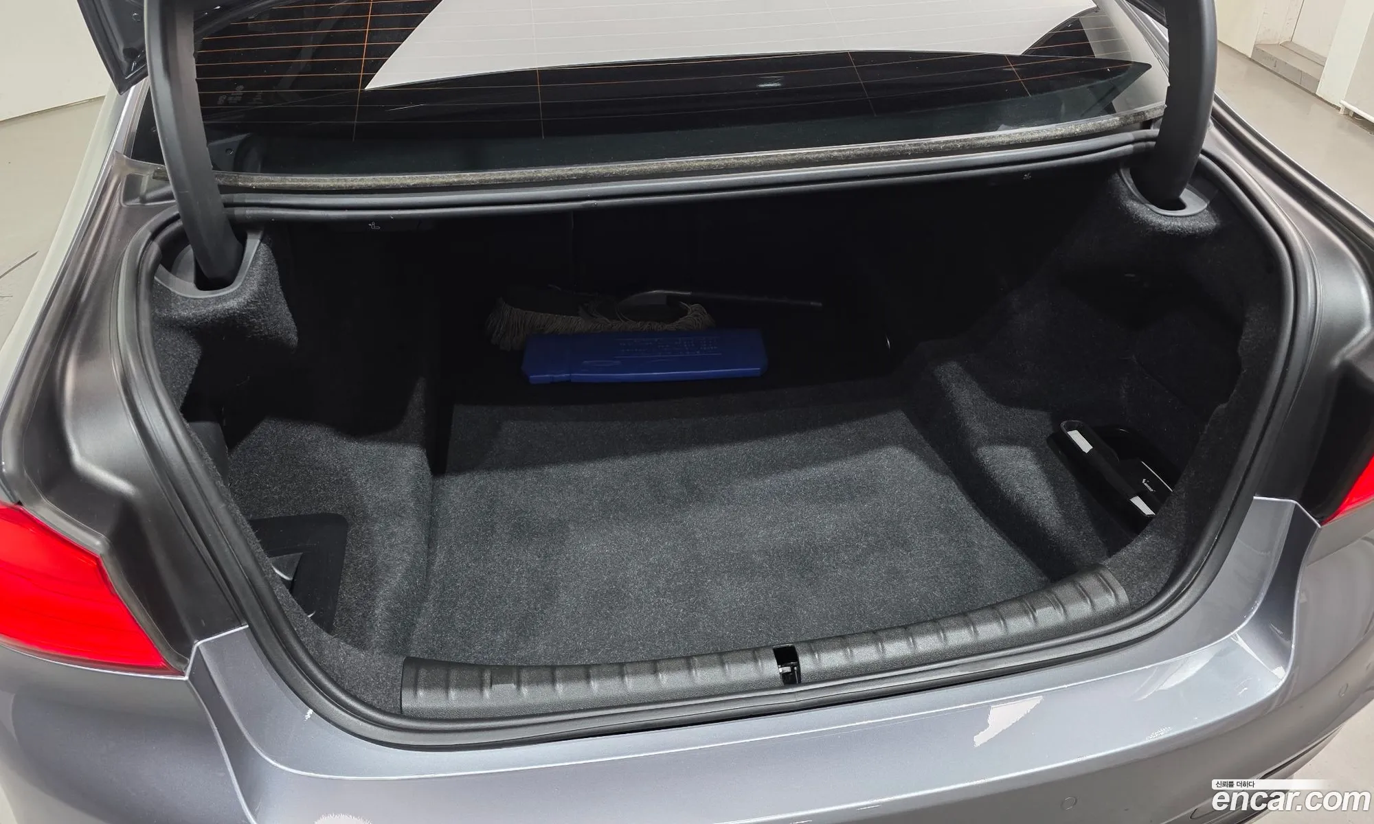 BMW 5 Series 2017 WBAJD3104JWC13704 — 3