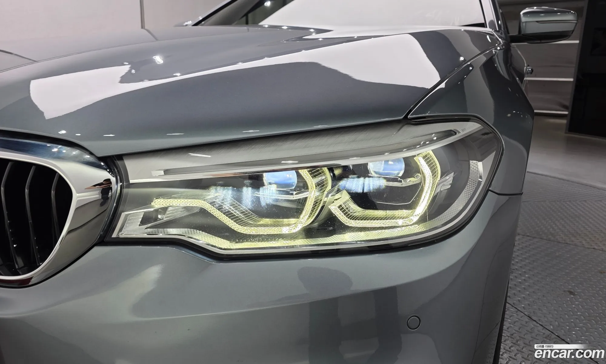 BMW 5 Series 2017 WBAJD3104JWC13704 — 6