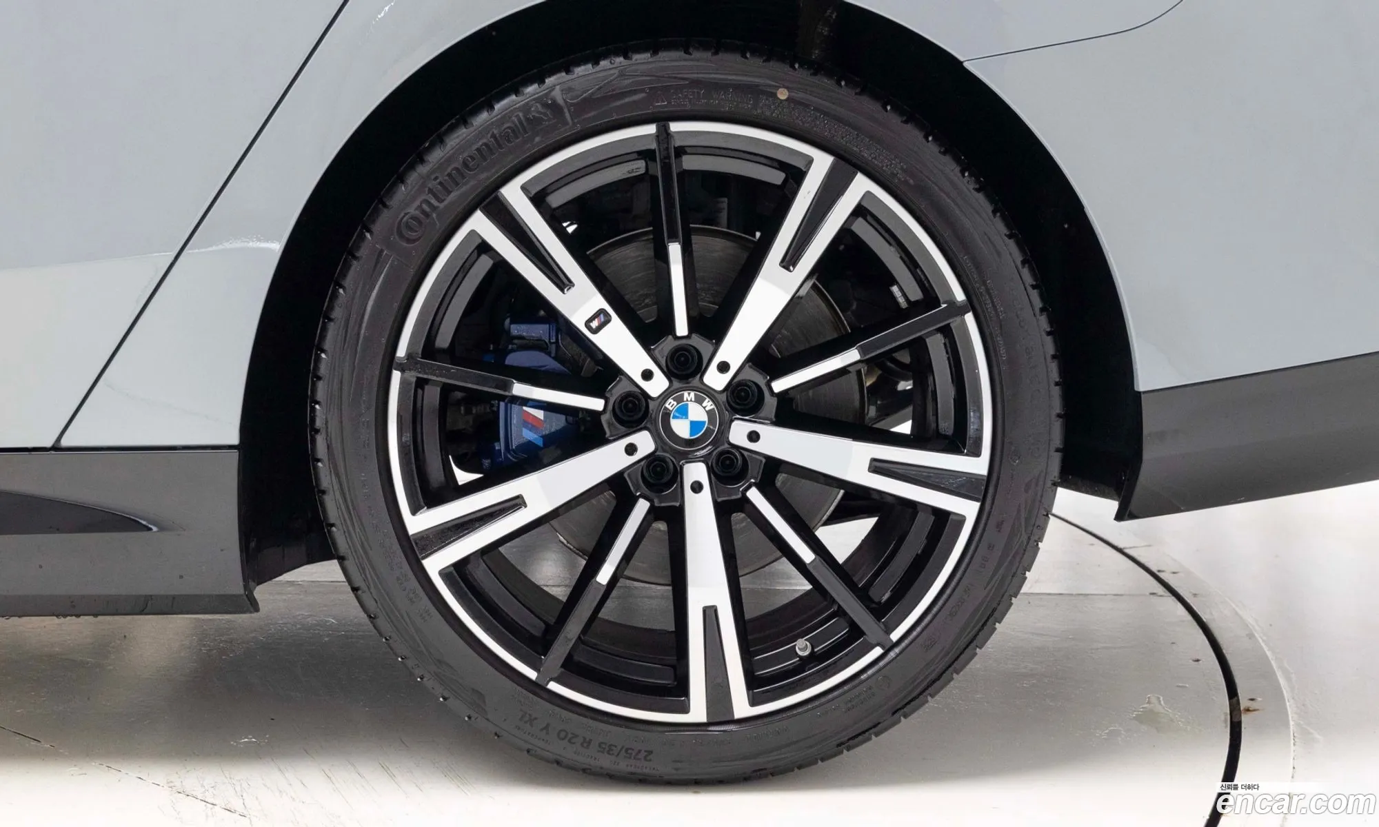 BMW 5 Series 2025 — 4