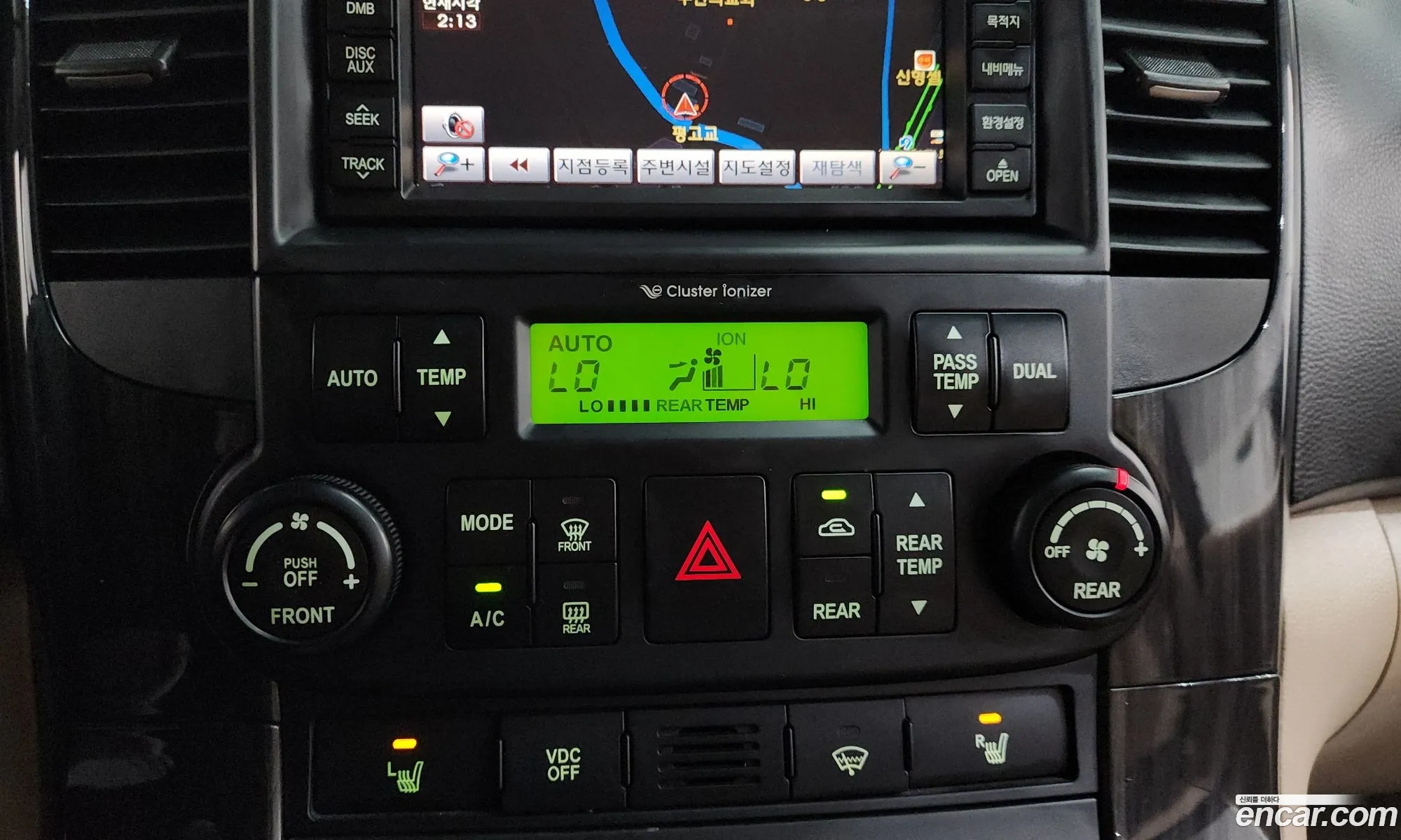 Kia Carnival R 2013 — 32