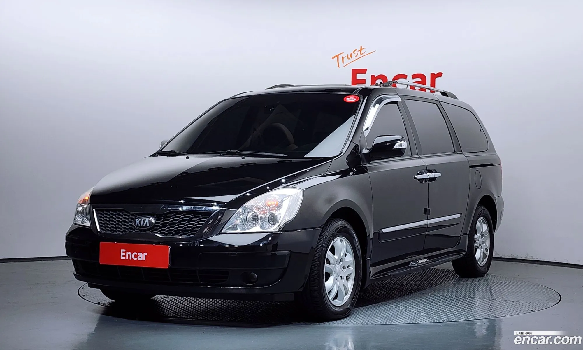 Kia Carnival R 2013 — 26