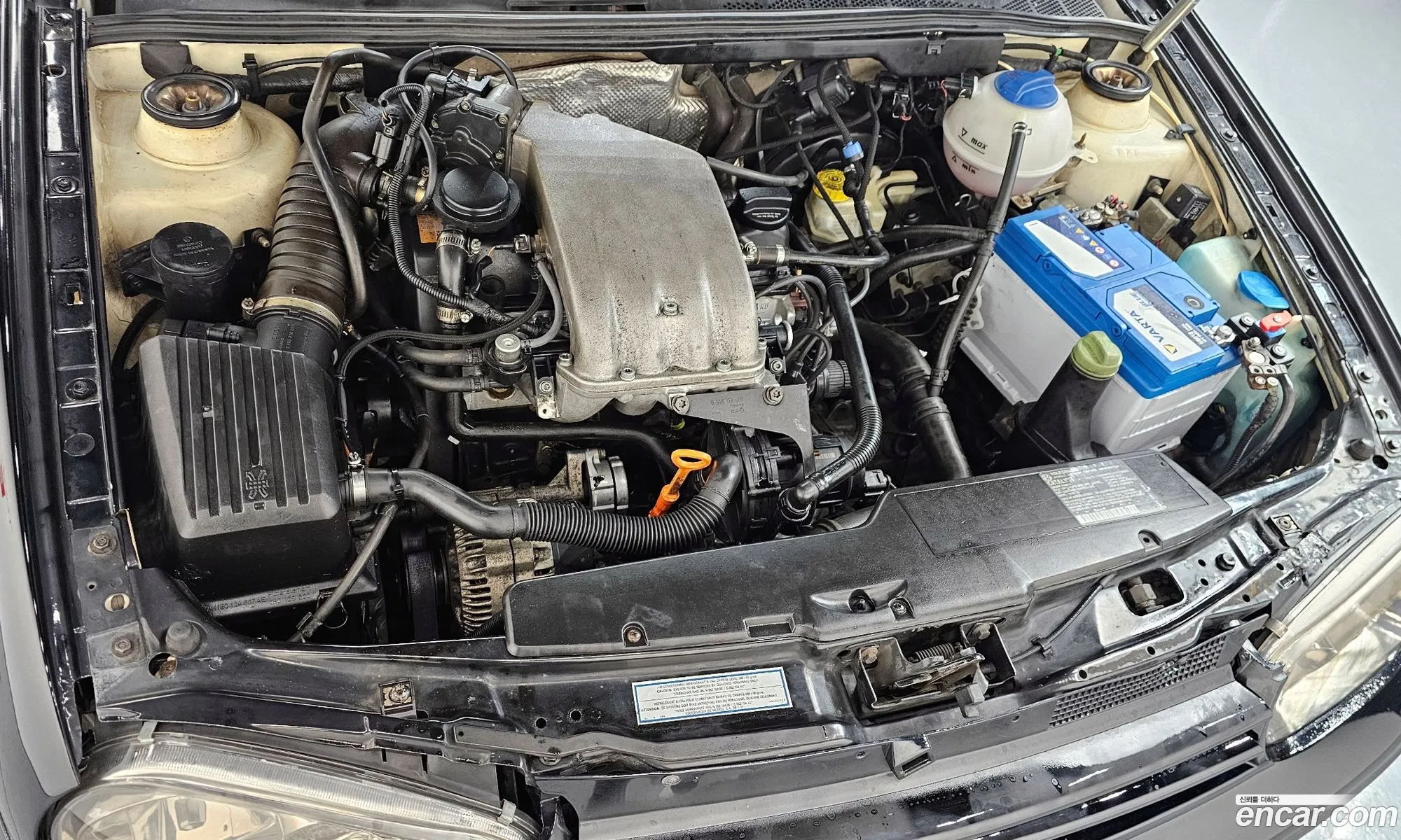 Volkswagen Golf 2000 3VWCC21V — 3