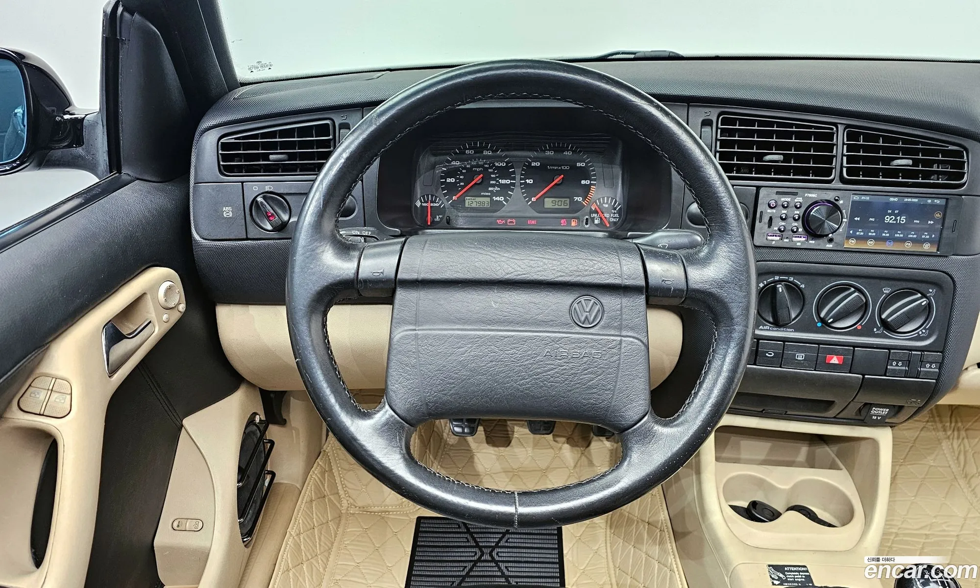 Volkswagen Golf 2000 3VWCC21V — 17