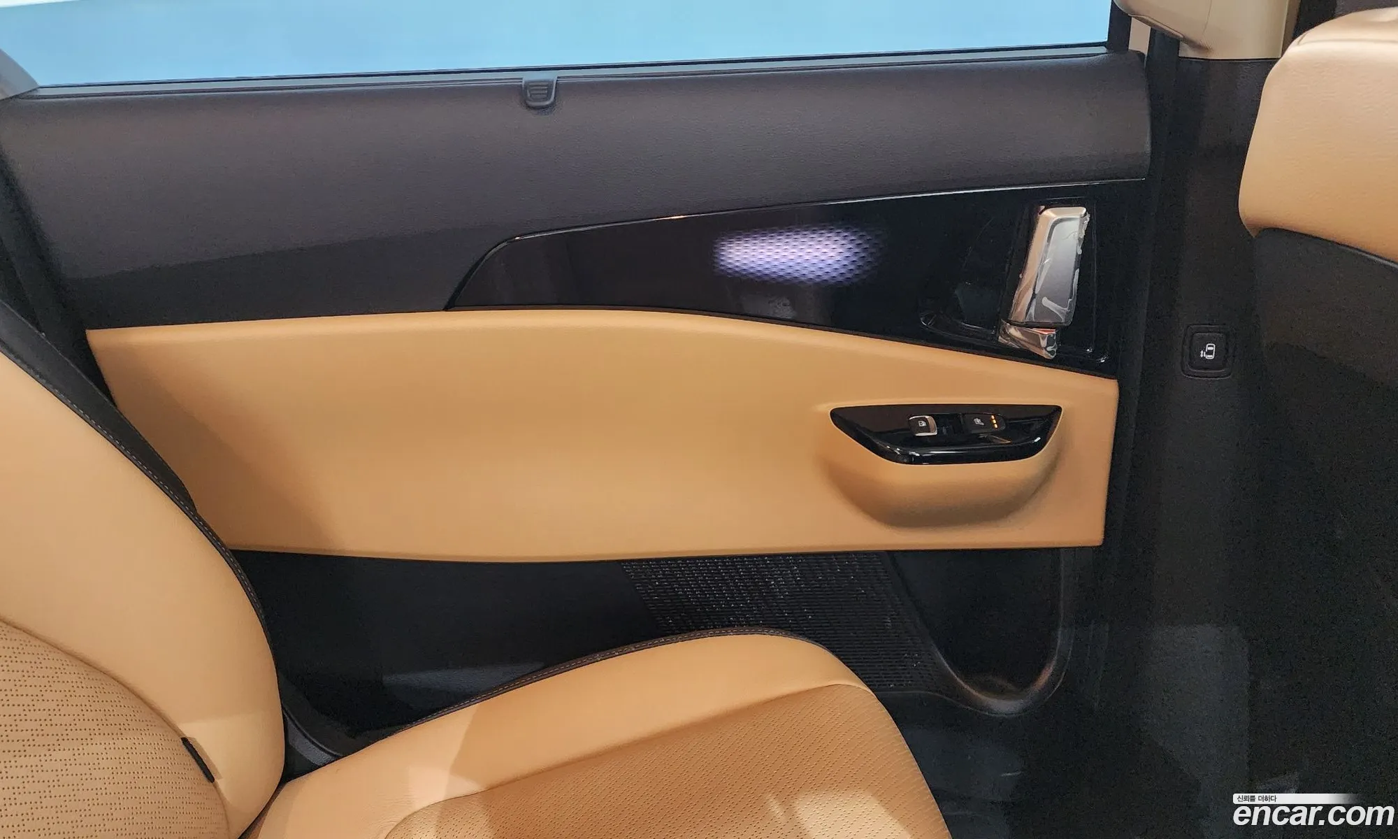Kia Carnival 2021 — 8
