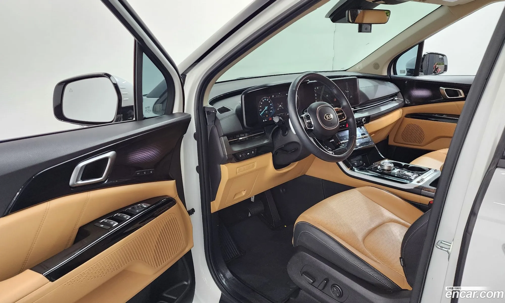 Kia Carnival 2021 — 23
