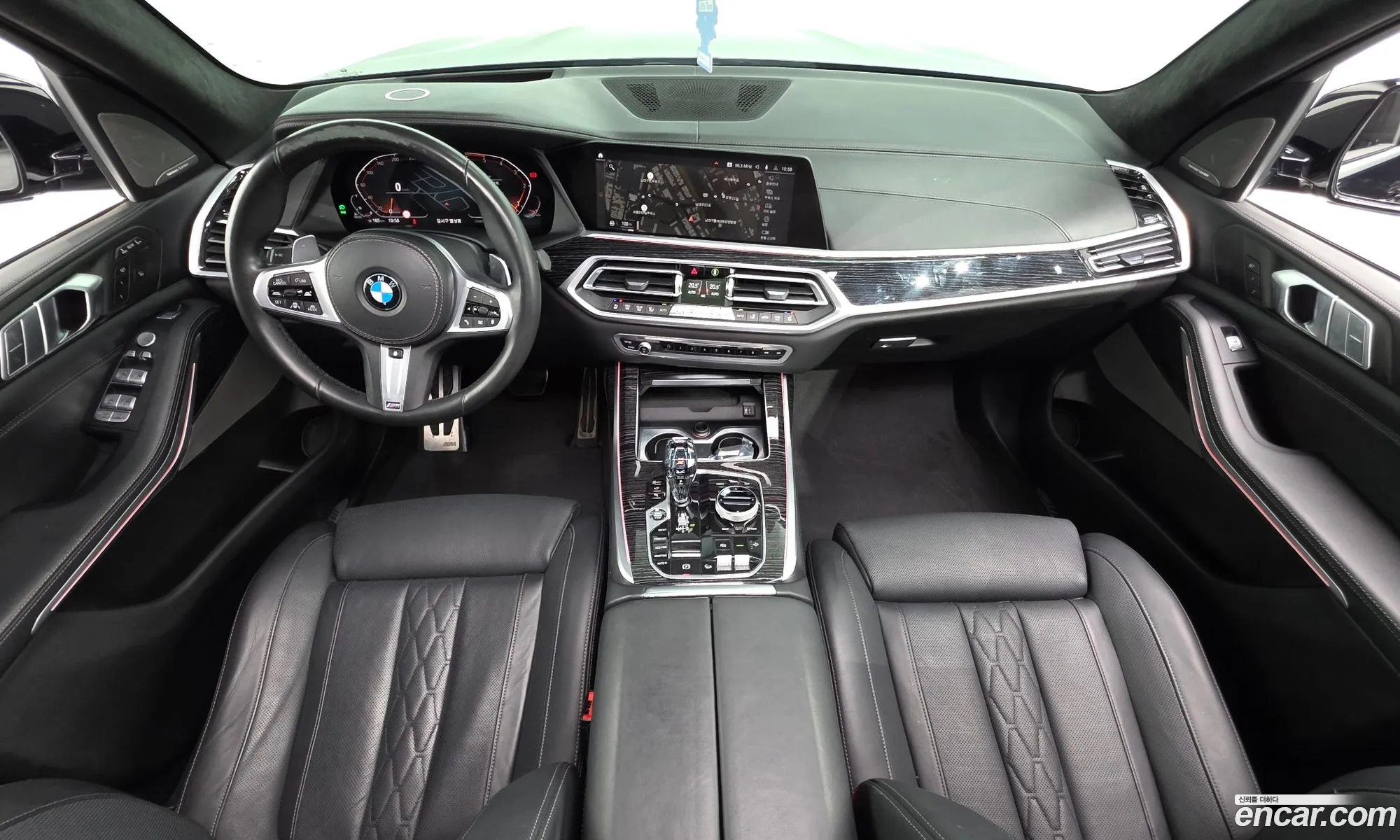 BMW X7 2021 — 35