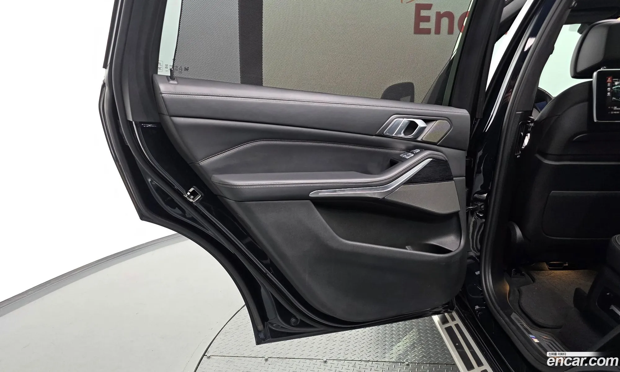BMW X7 2021 — 13