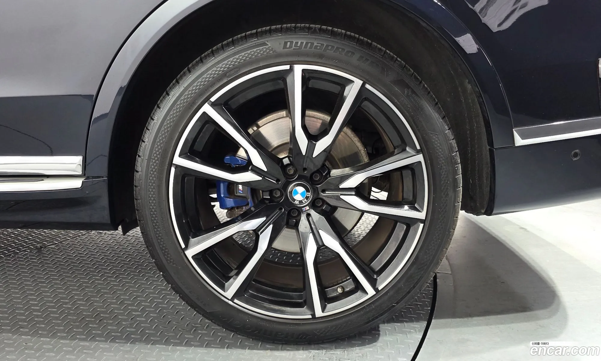 BMW X7 2021 — 15