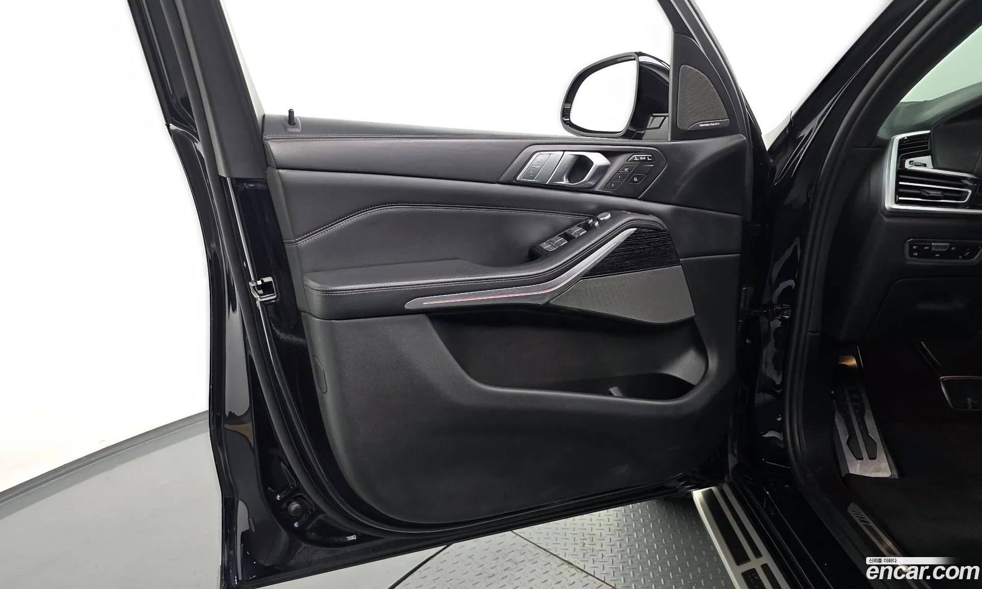 BMW X7 2021 — 23