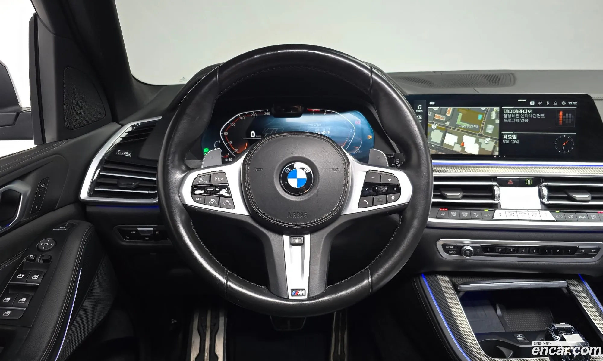 BMW X5 2021 — 18