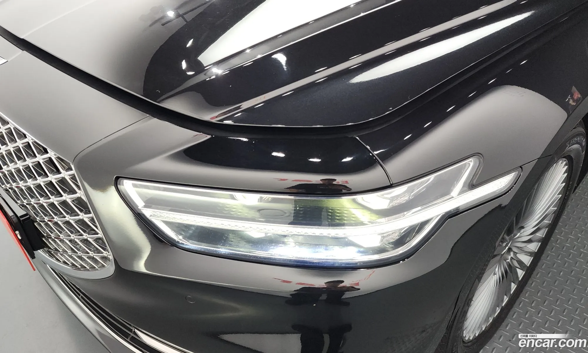 Genesis G90 2018 — 16