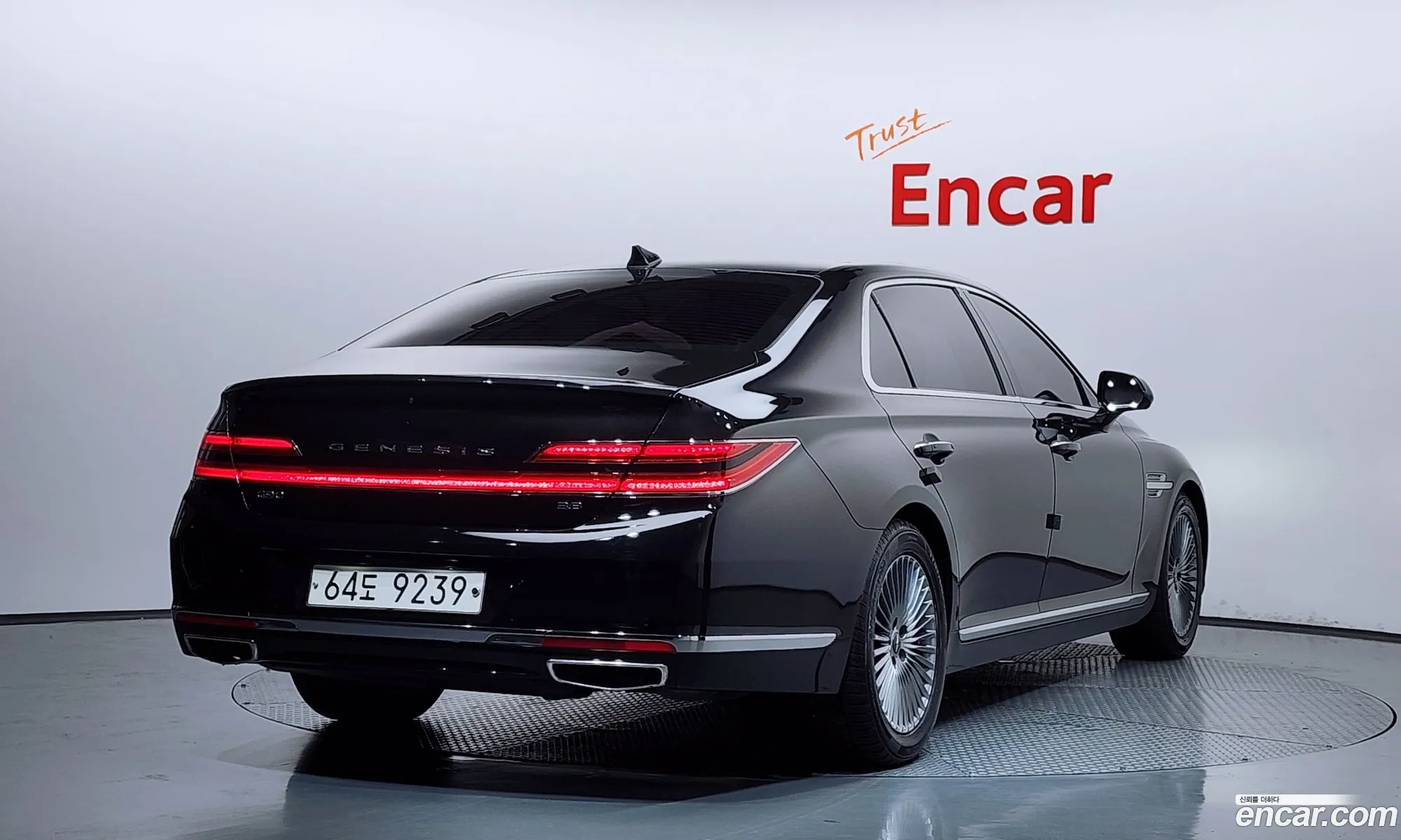Genesis G90 2018 — 33