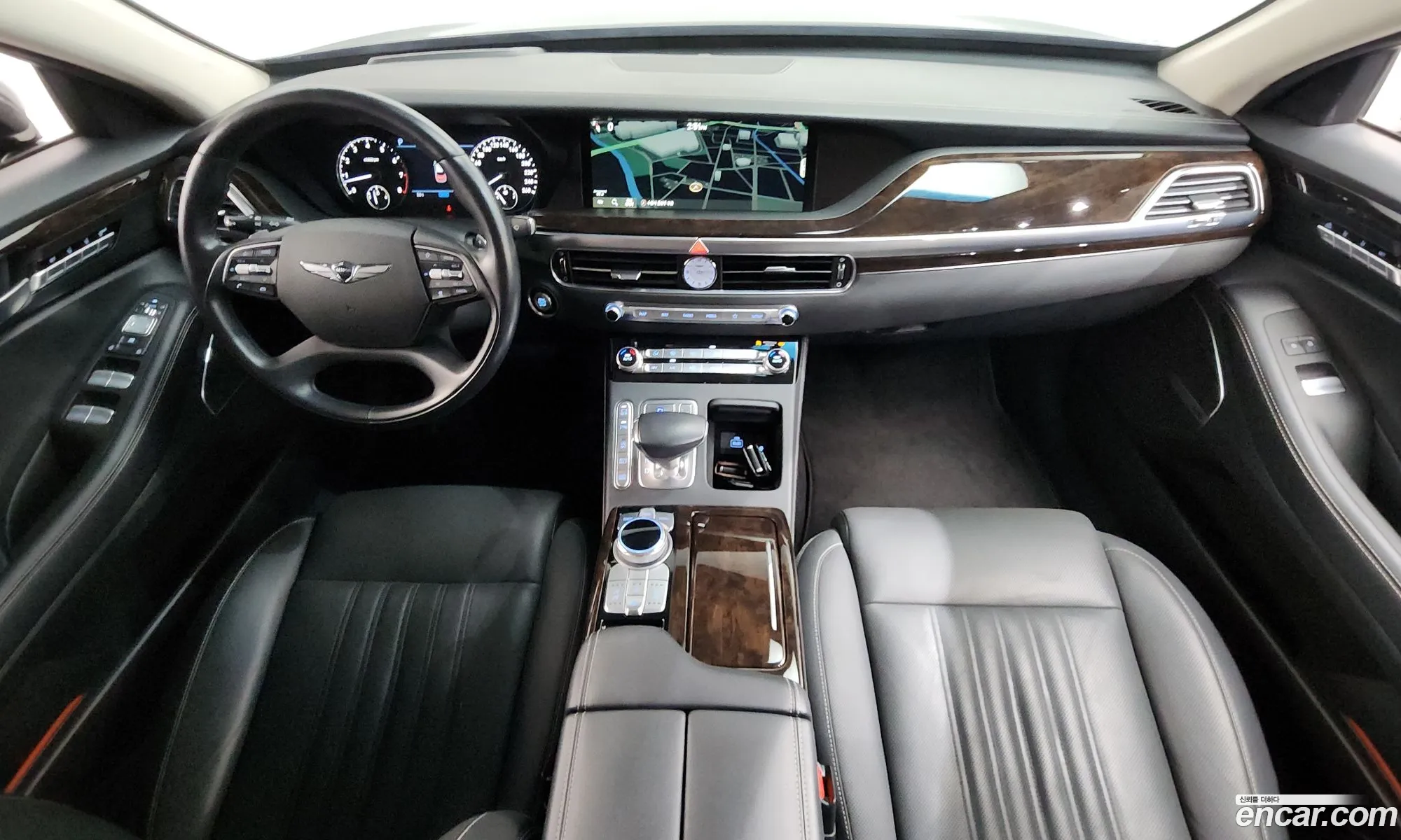 Genesis G90 2018 — 12